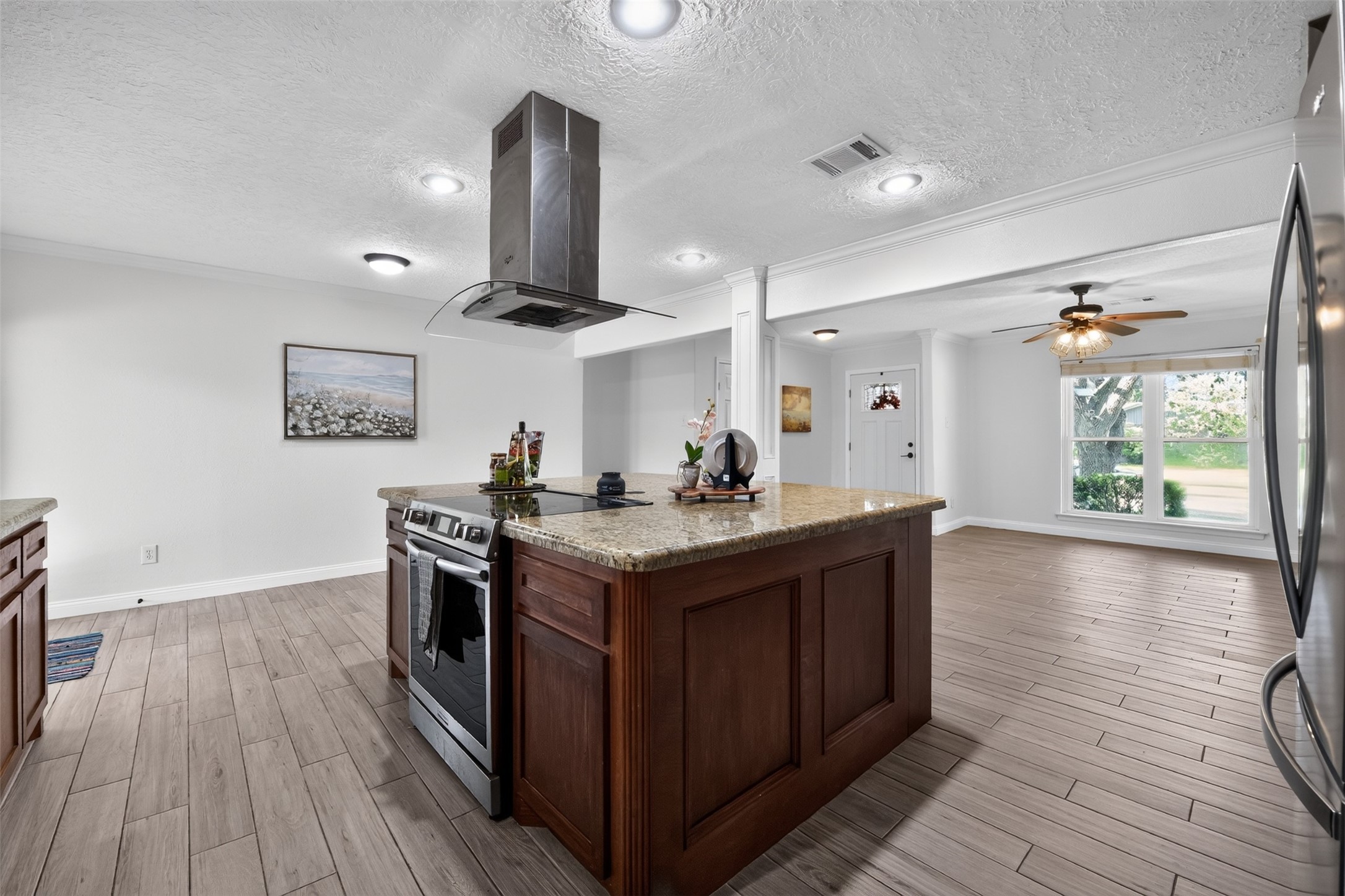 10407 Winding Trail Road Property Photo 14