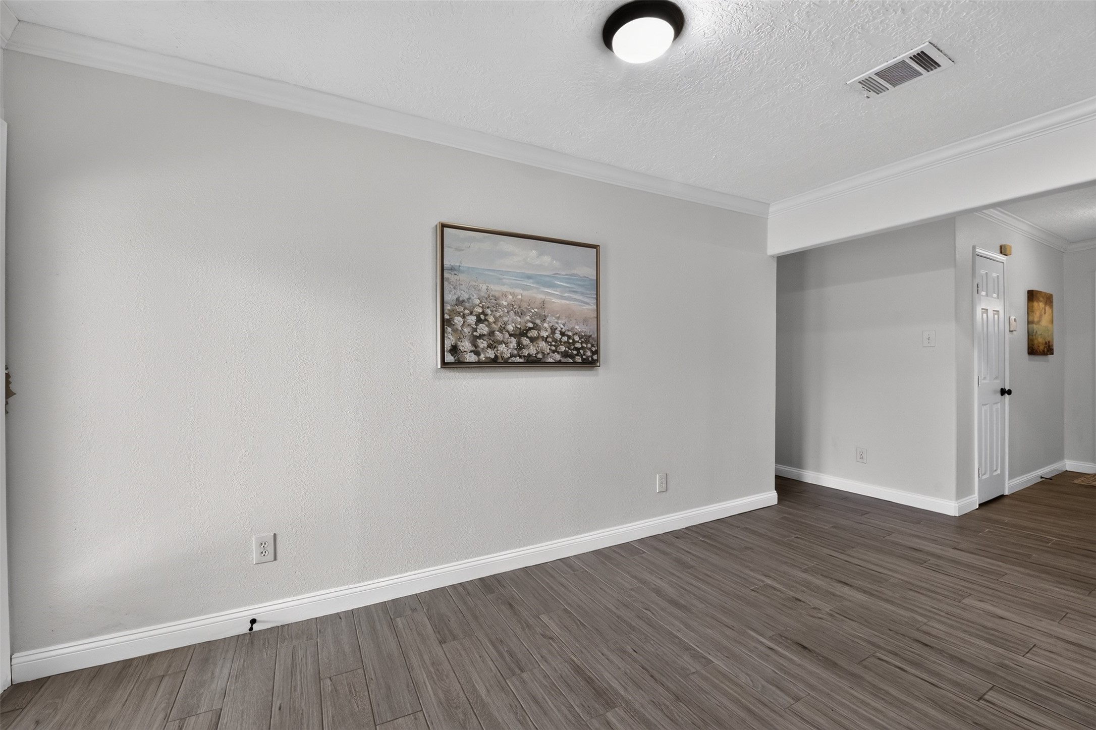 10407 Winding Trail Road Property Photo 17
