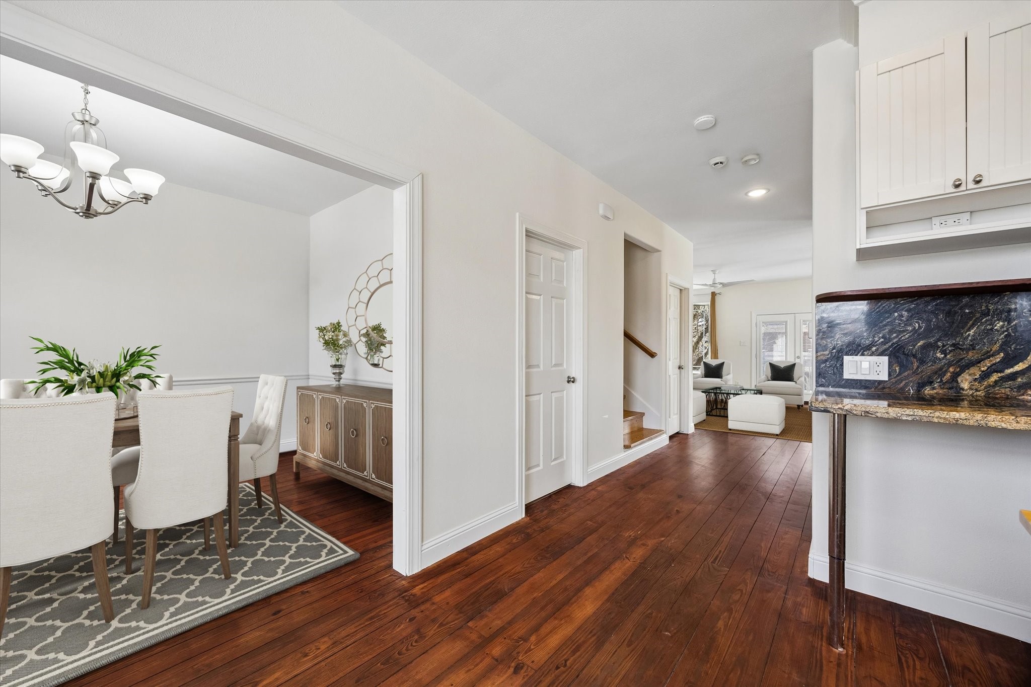4011 Garrott Street Property Photo 6