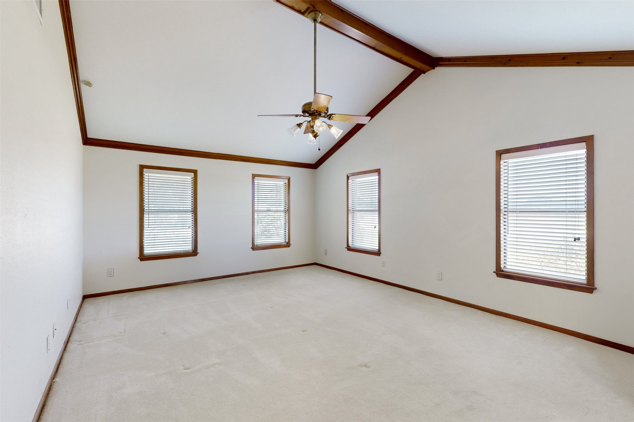 1 Acapulco Lane Property Photo 11