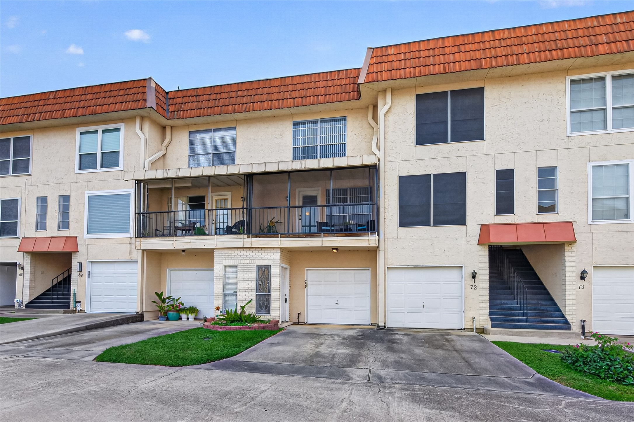 71 Regency Point Property Photo 4