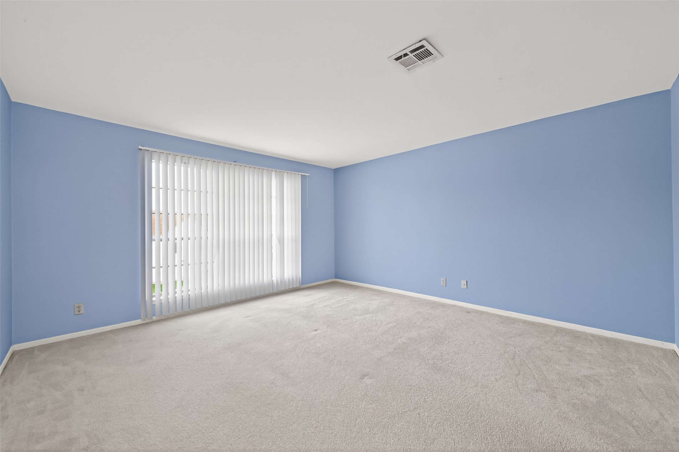 71 Regency Point Property Photo 33