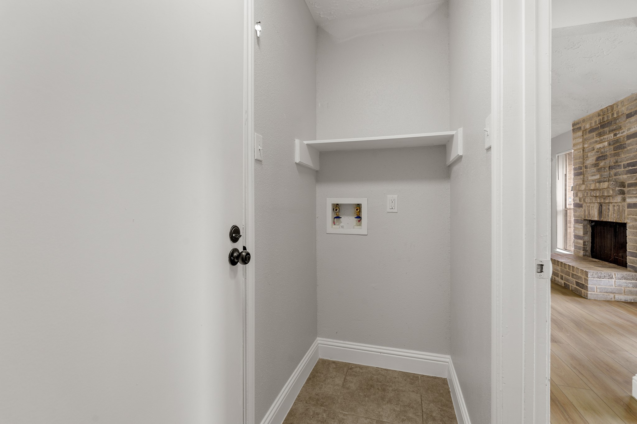 22039 Rivermead Drive Property Photo 16