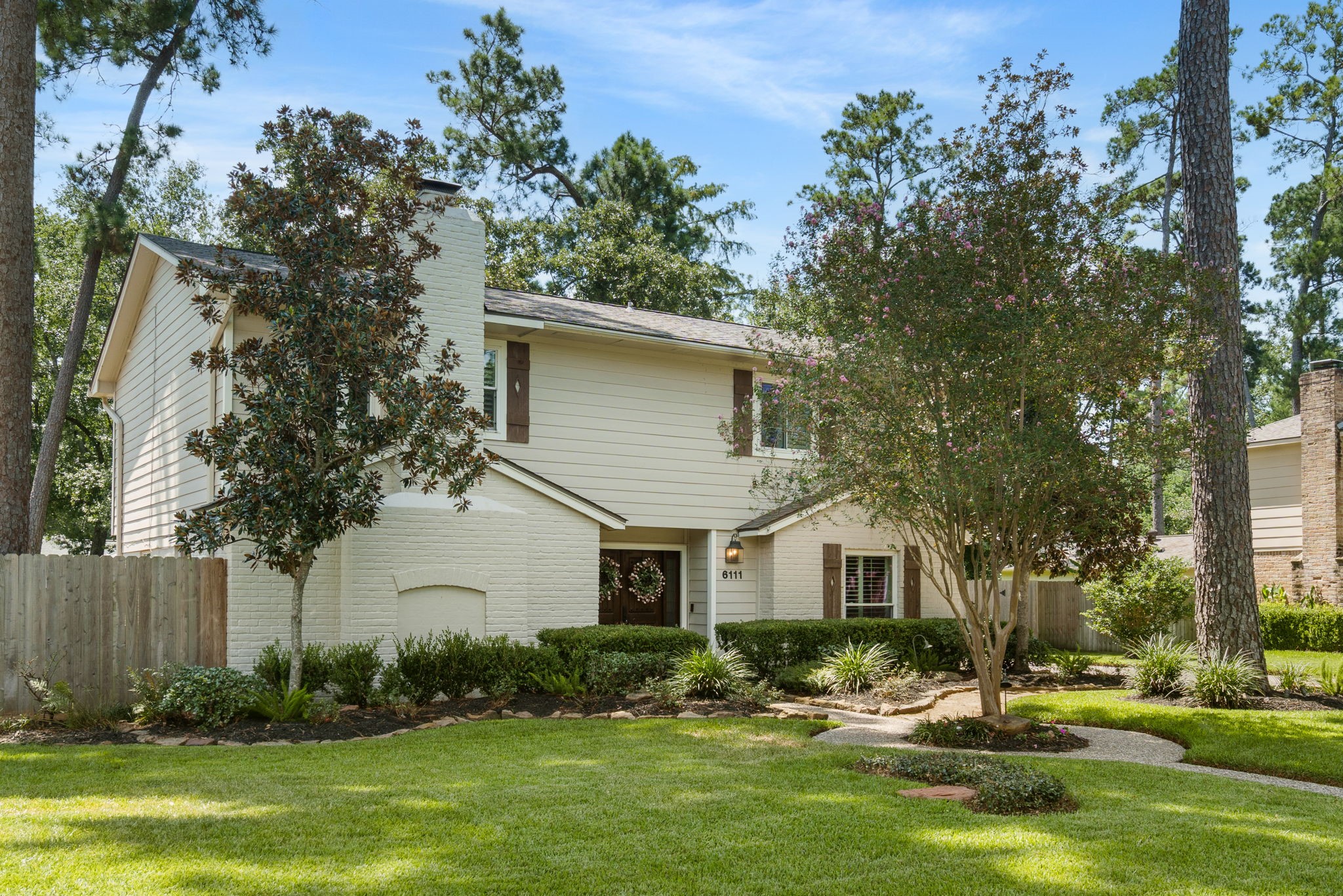 6111 Hickorycrest Drive Property Photo 1
