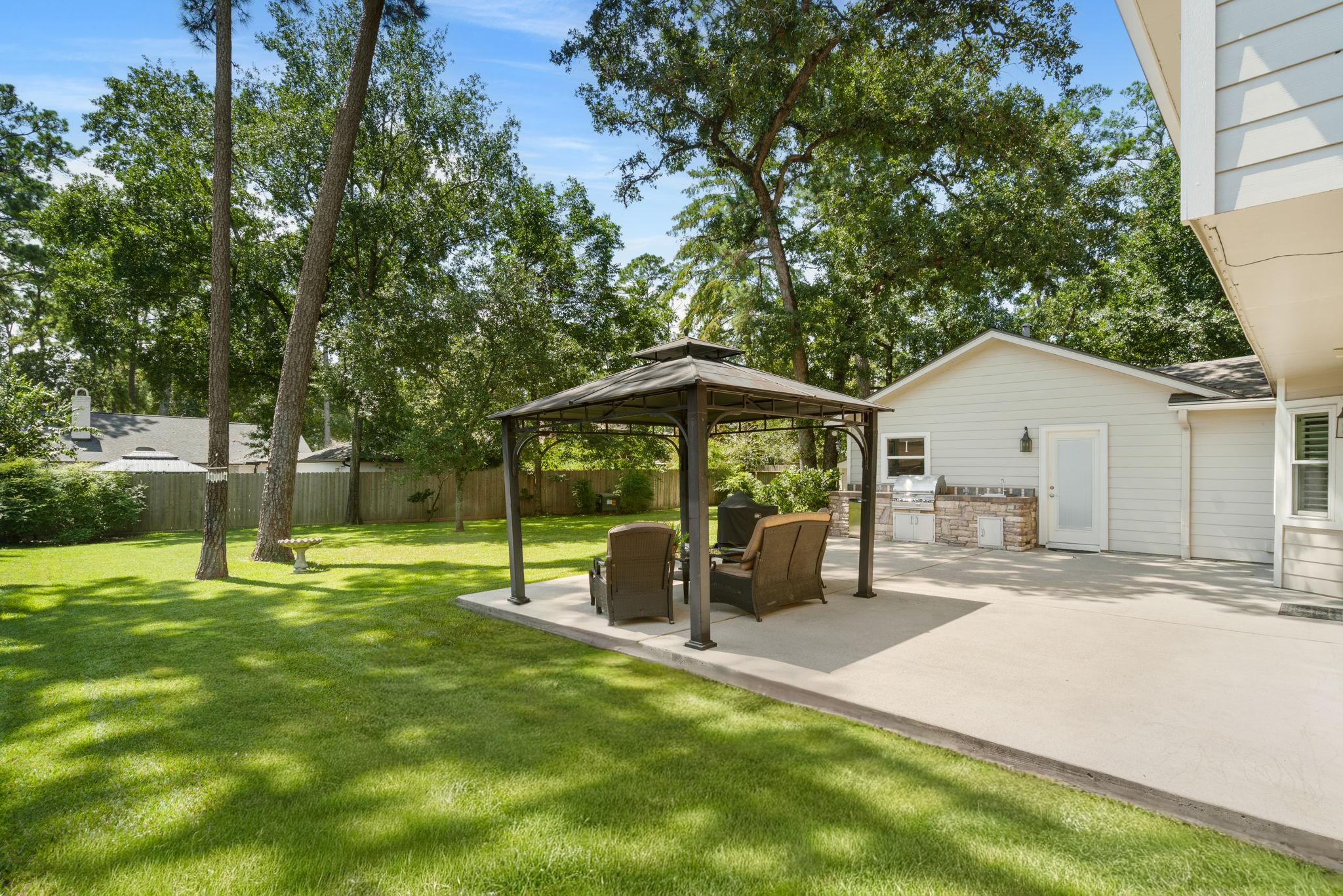 6111 Hickorycrest Drive Property Photo 34