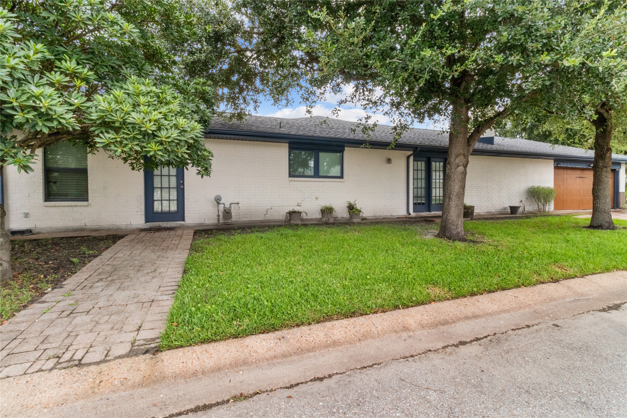 2602 Gerol Court Property Photo 23