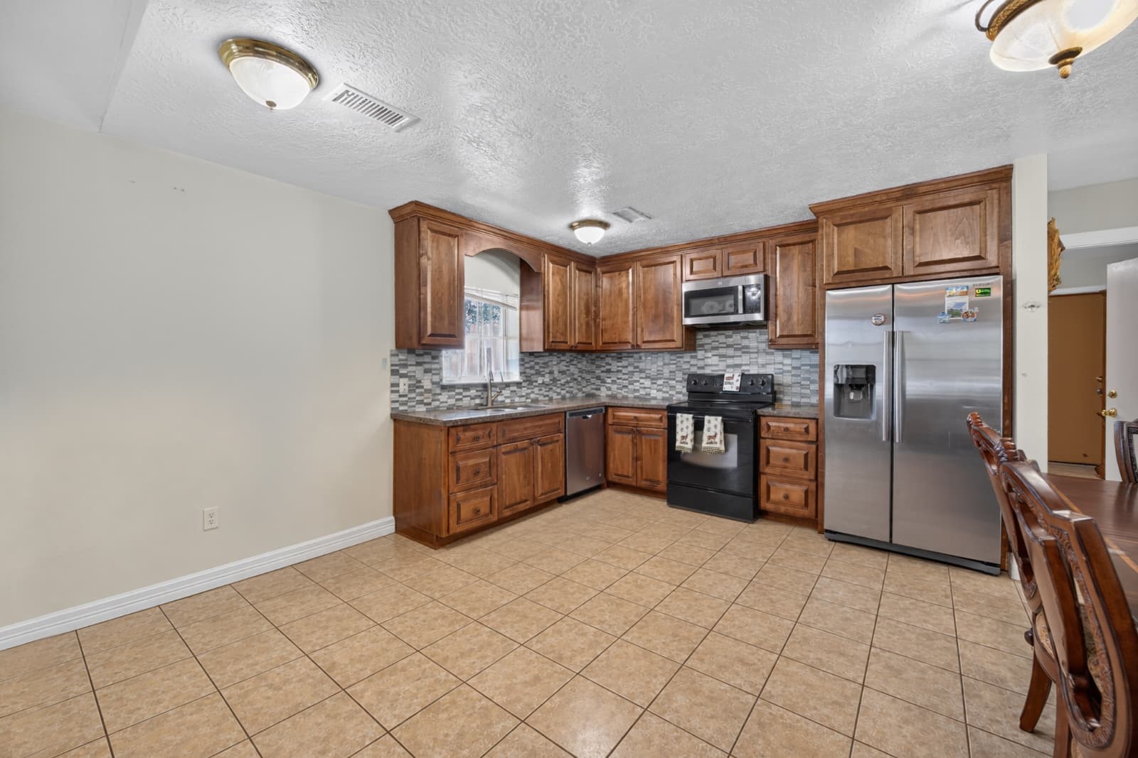 37530 L G Lane Property Photo 15