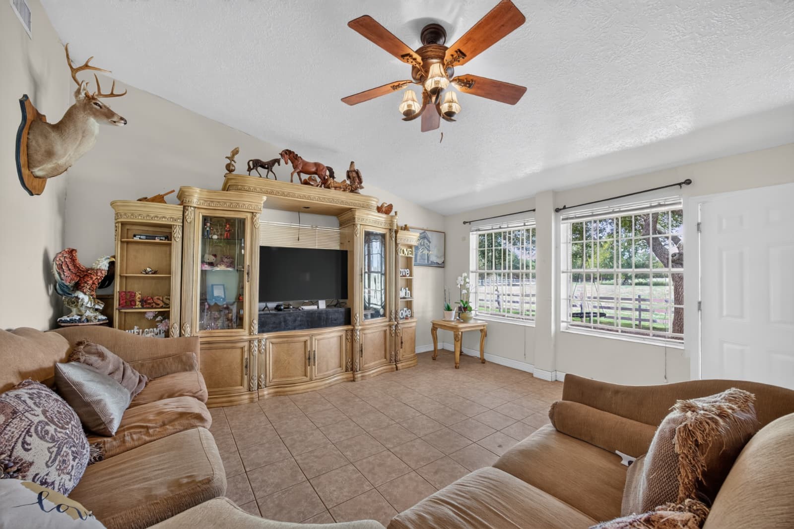 37530 L G Lane Property Photo 16