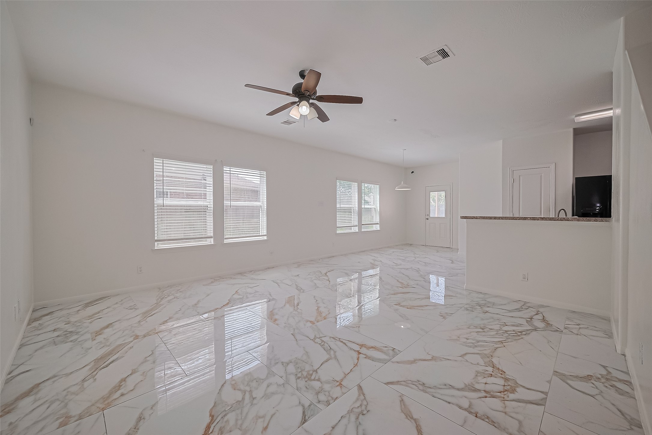 7727 N Friesian Meadow Lane Nw Property Photo 7