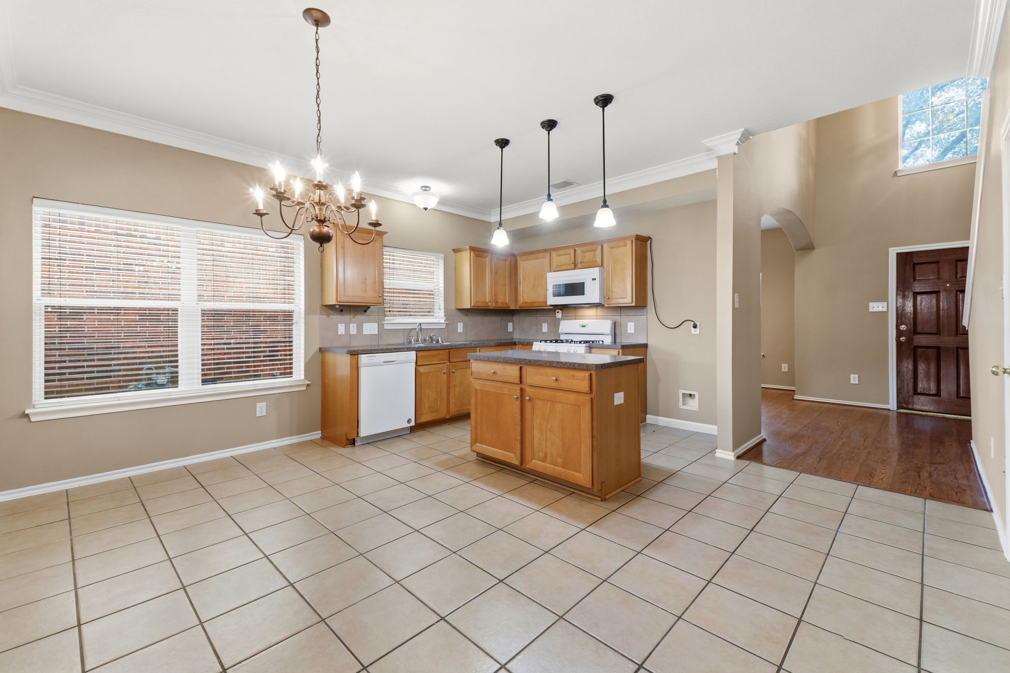 11822 Green Willow Falls Drive Property Photo 4