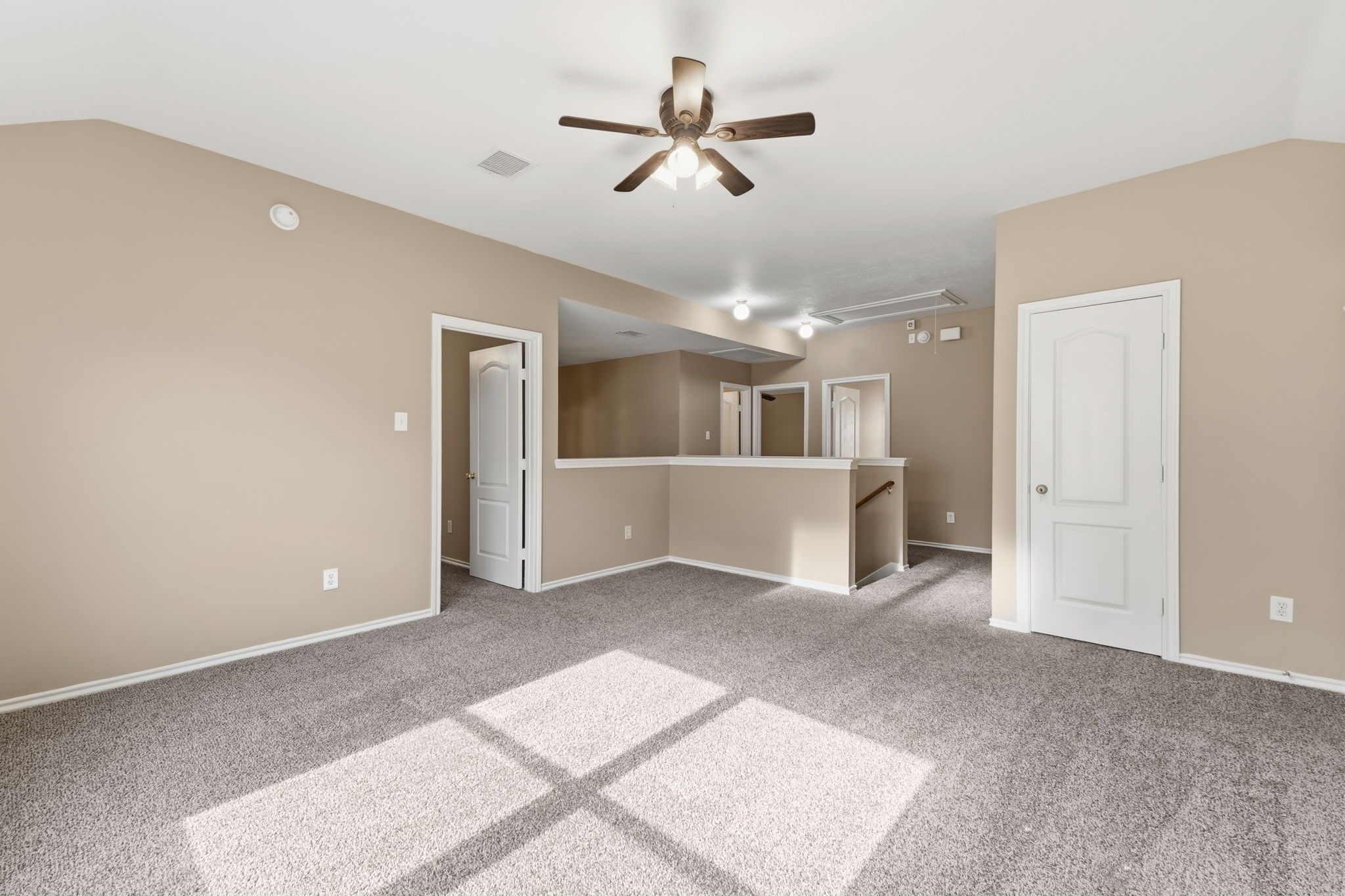 11822 Green Willow Falls Drive Property Photo 13