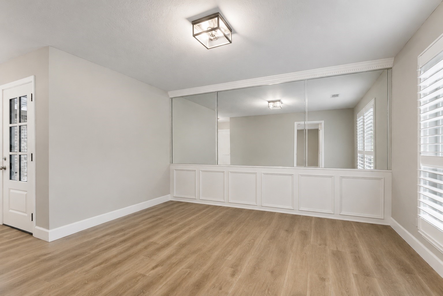 21 Wakerobin Court Property Photo 26