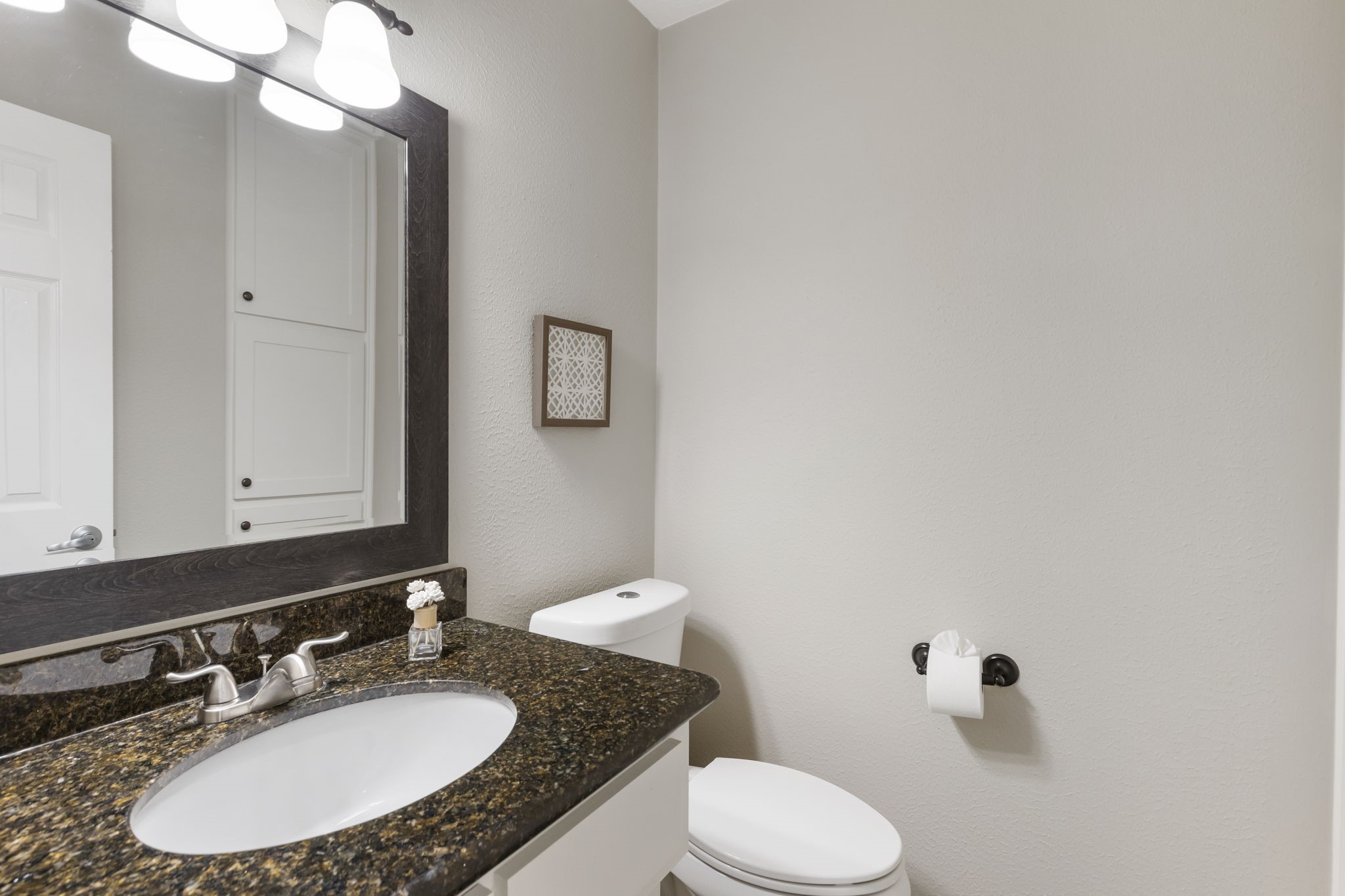 21 Wakerobin Court Property Photo 36