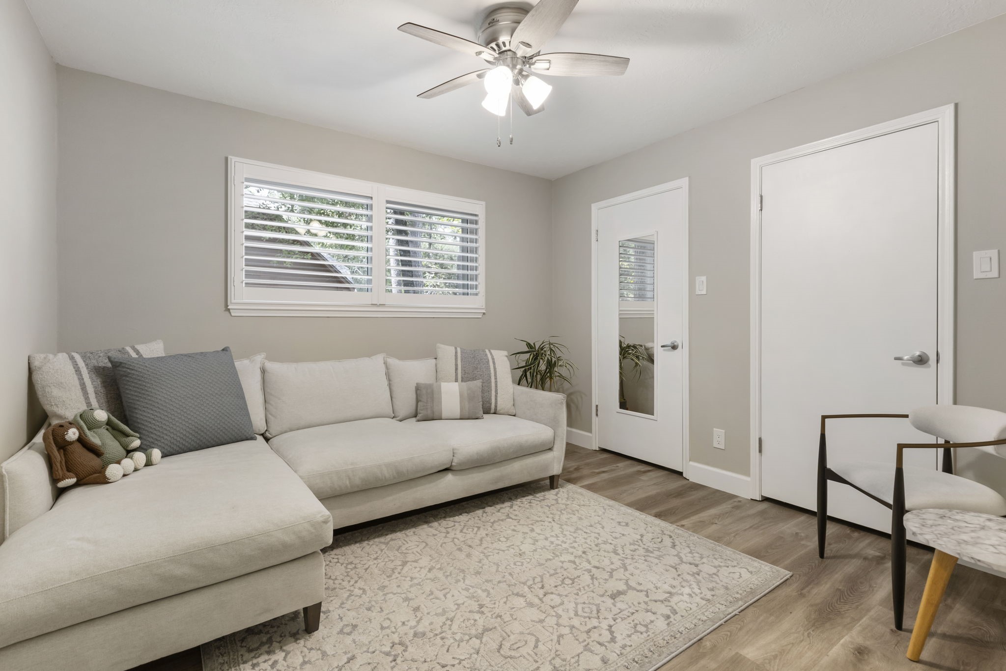21 Wakerobin Court Property Photo 45