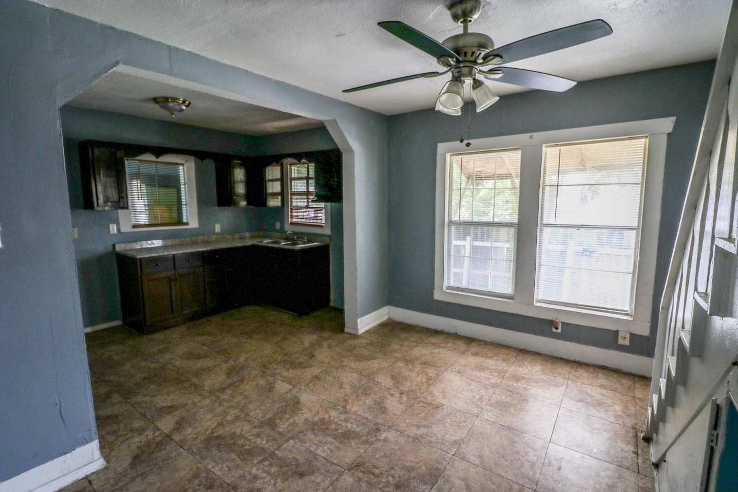 9243 E Avenue O Property Photo 2