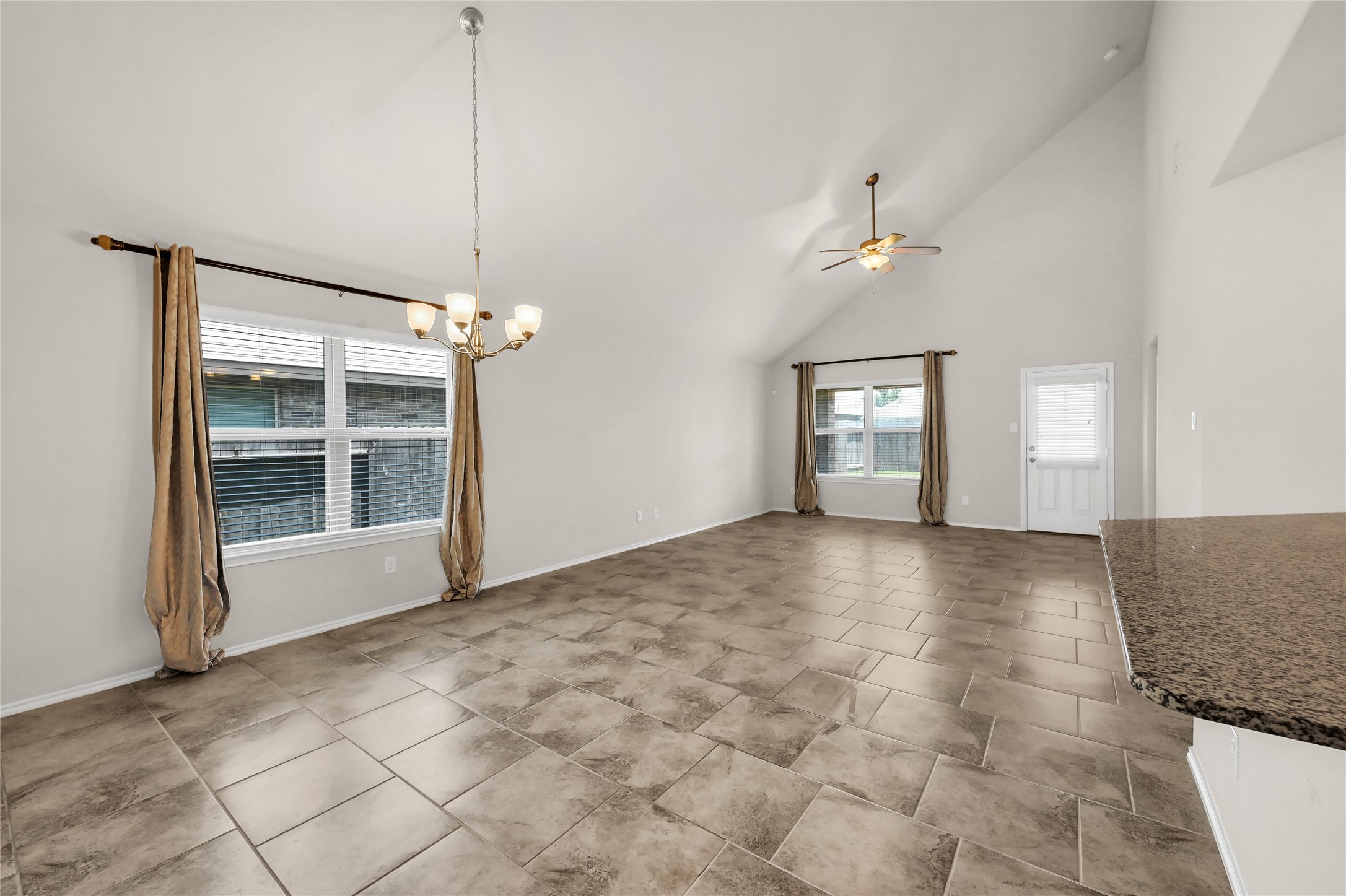 23723 Giardini Drive Property Photo 9