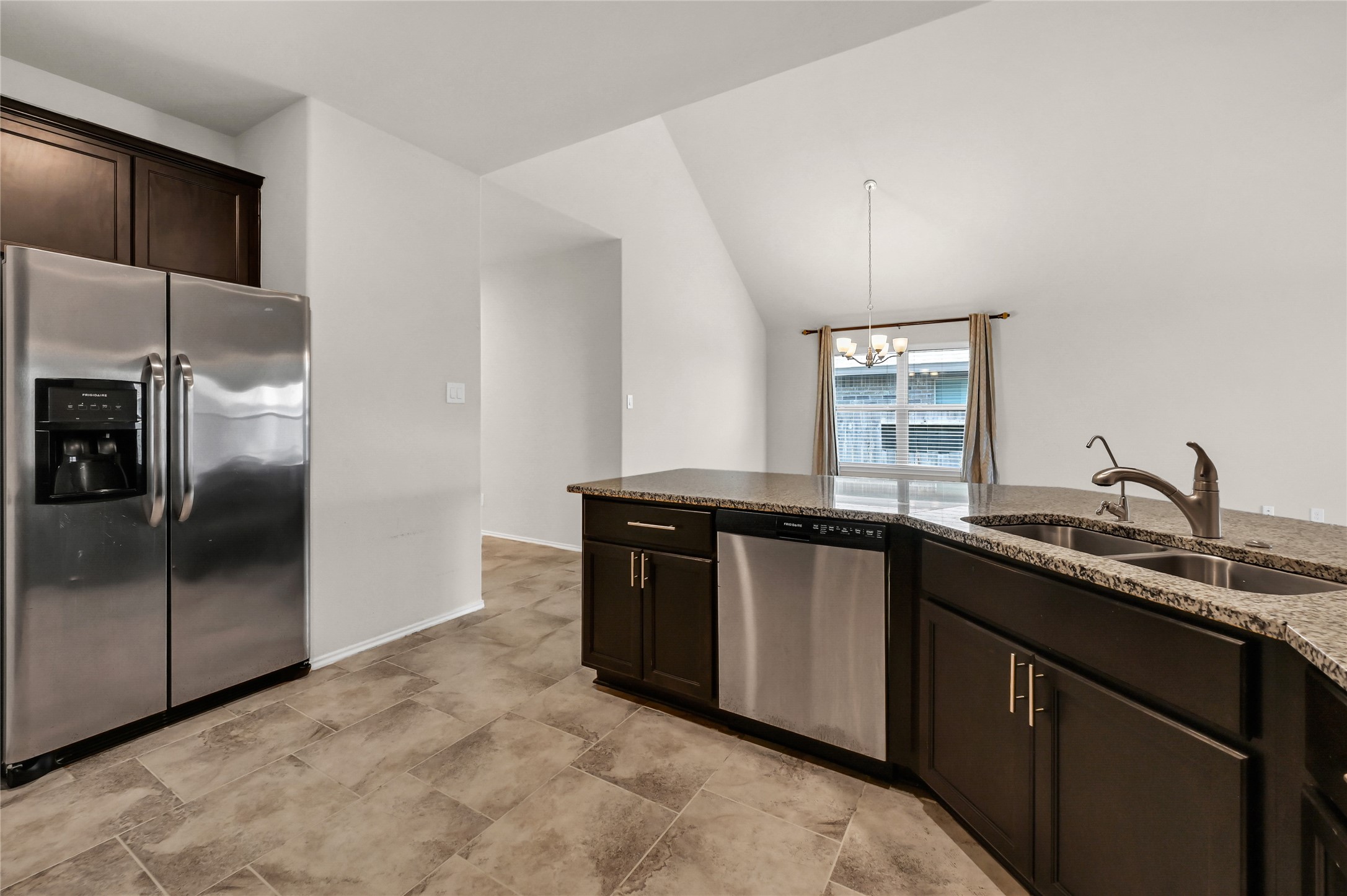 23723 Giardini Drive Property Photo 13