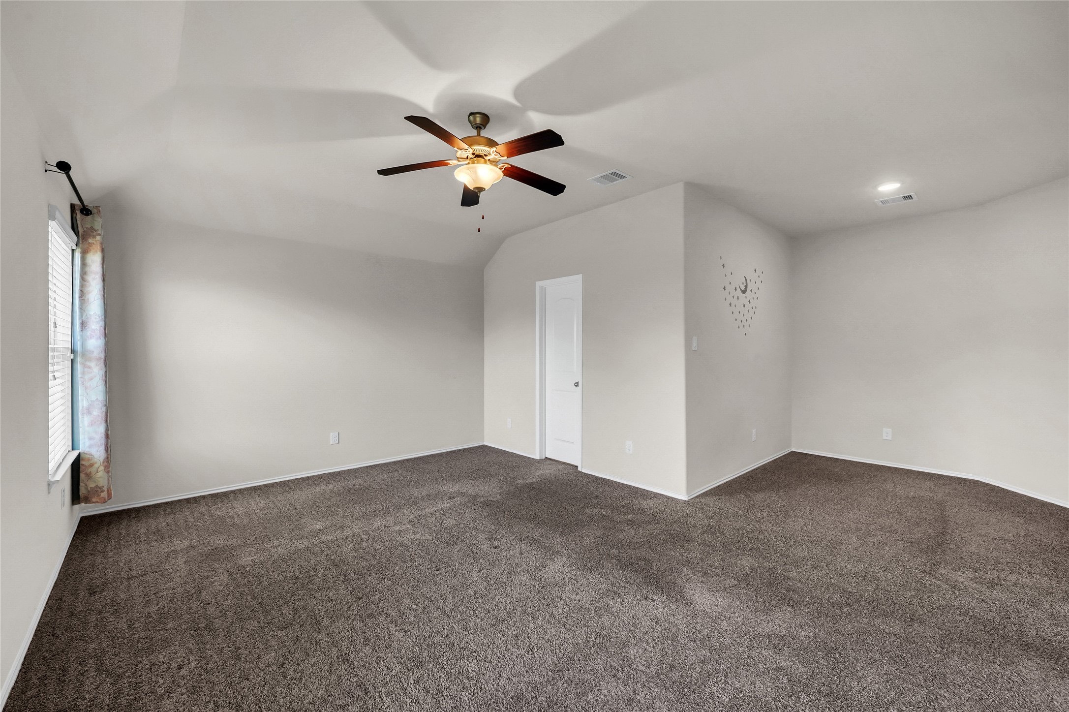 23723 Giardini Drive Property Photo 15