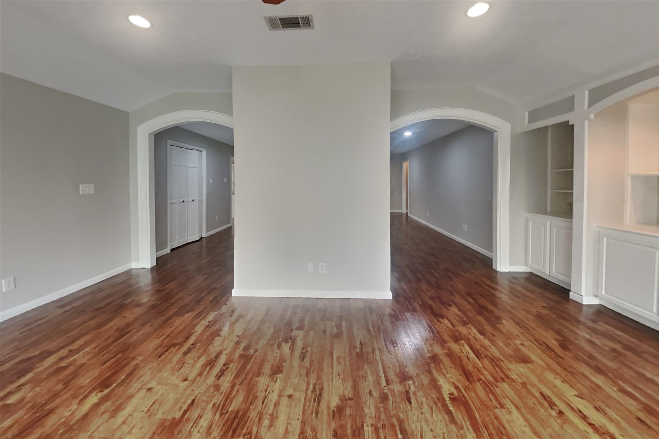 16915 Misty Creek Drive Property Photo 3