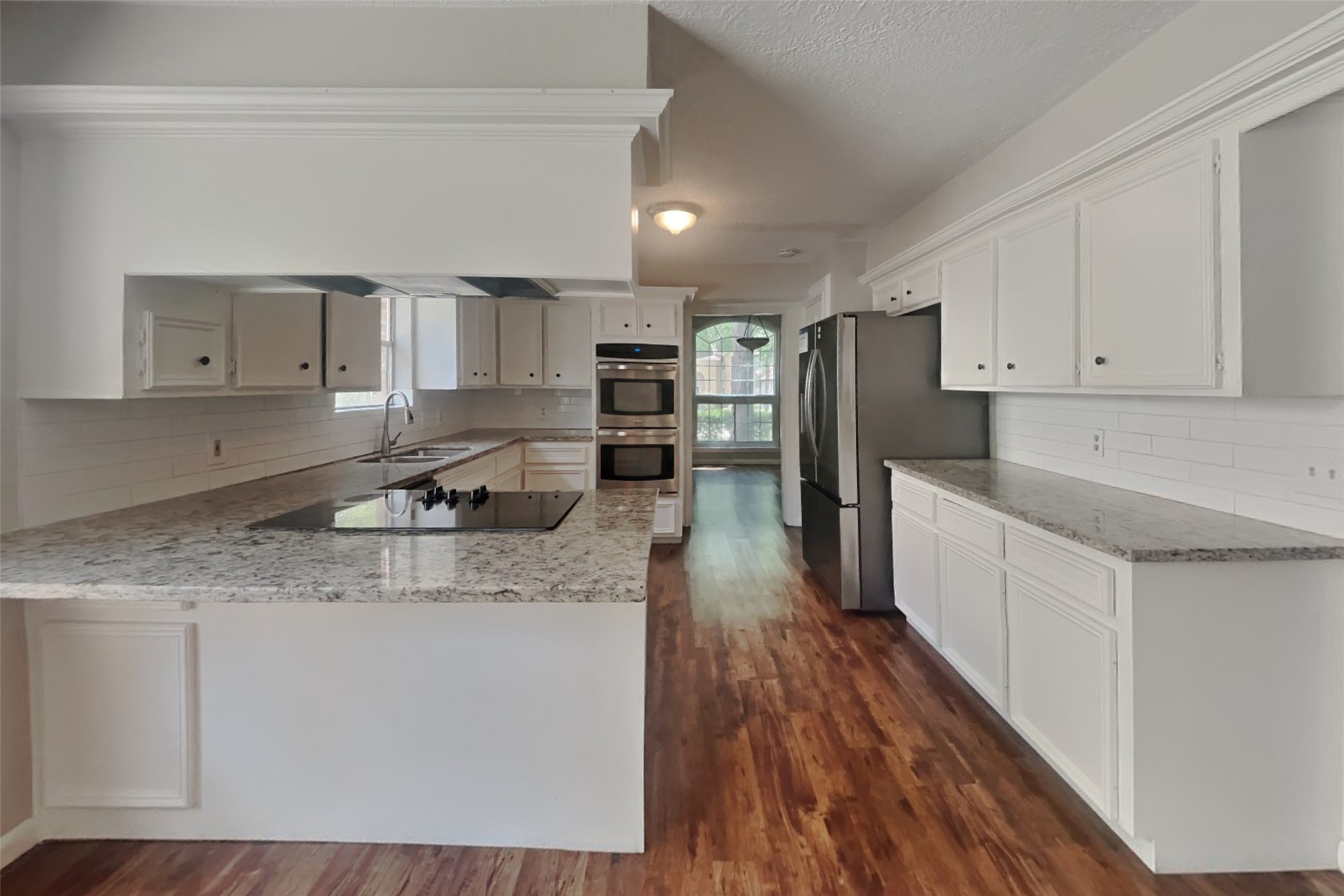 16915 Misty Creek Drive Property Photo 10