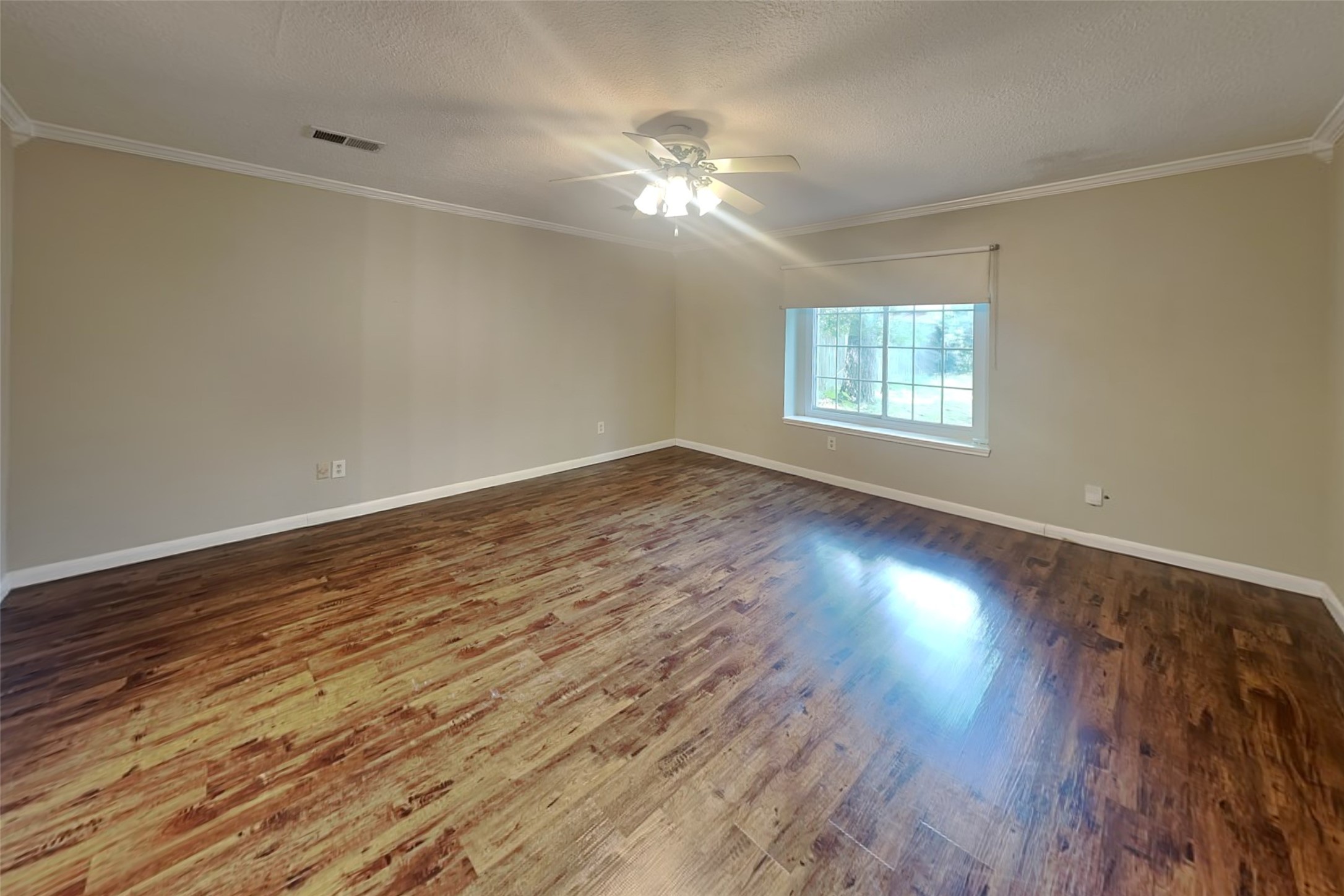 16915 Misty Creek Drive Property Photo 14