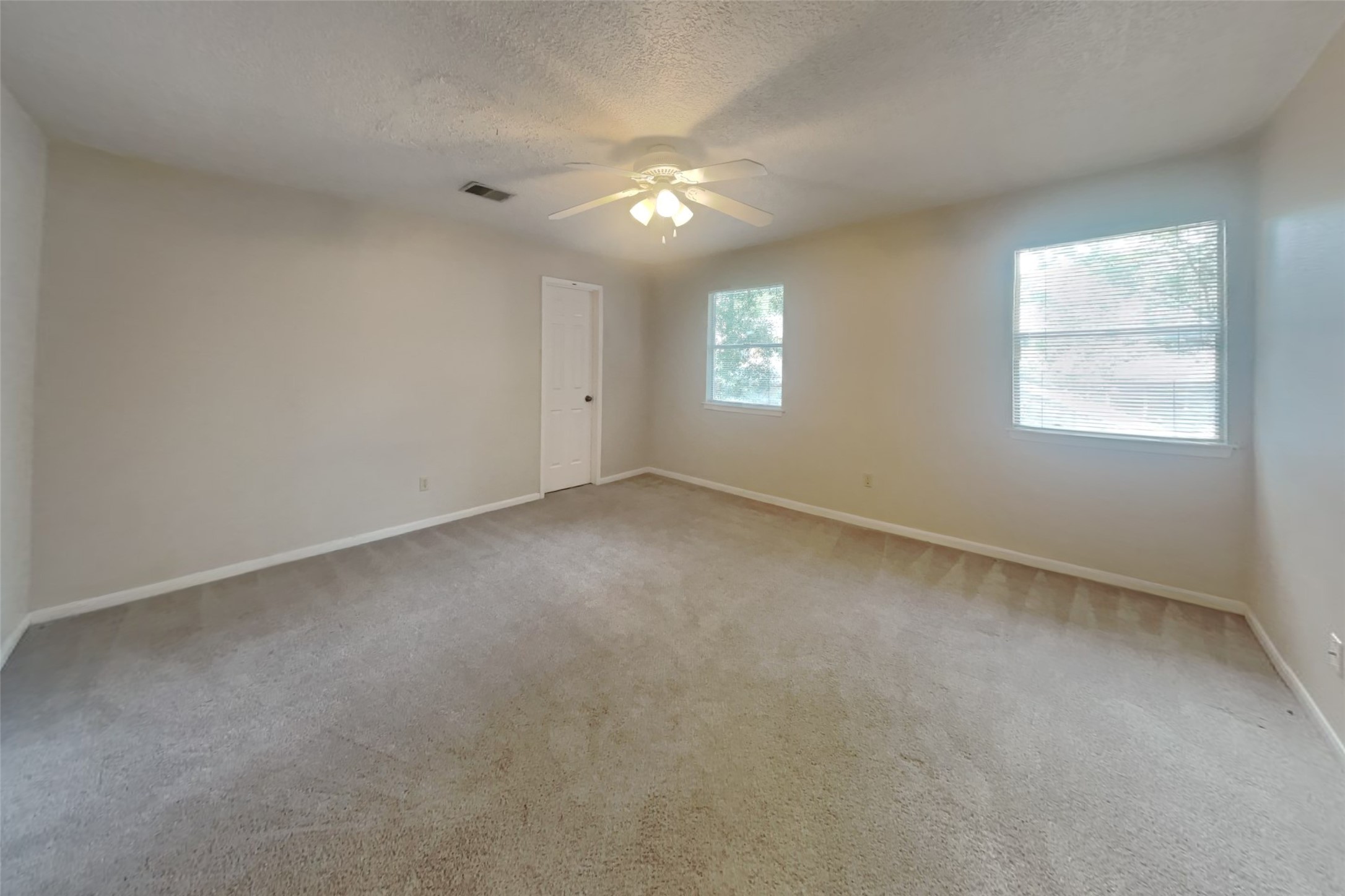 16915 Misty Creek Drive Property Photo 23