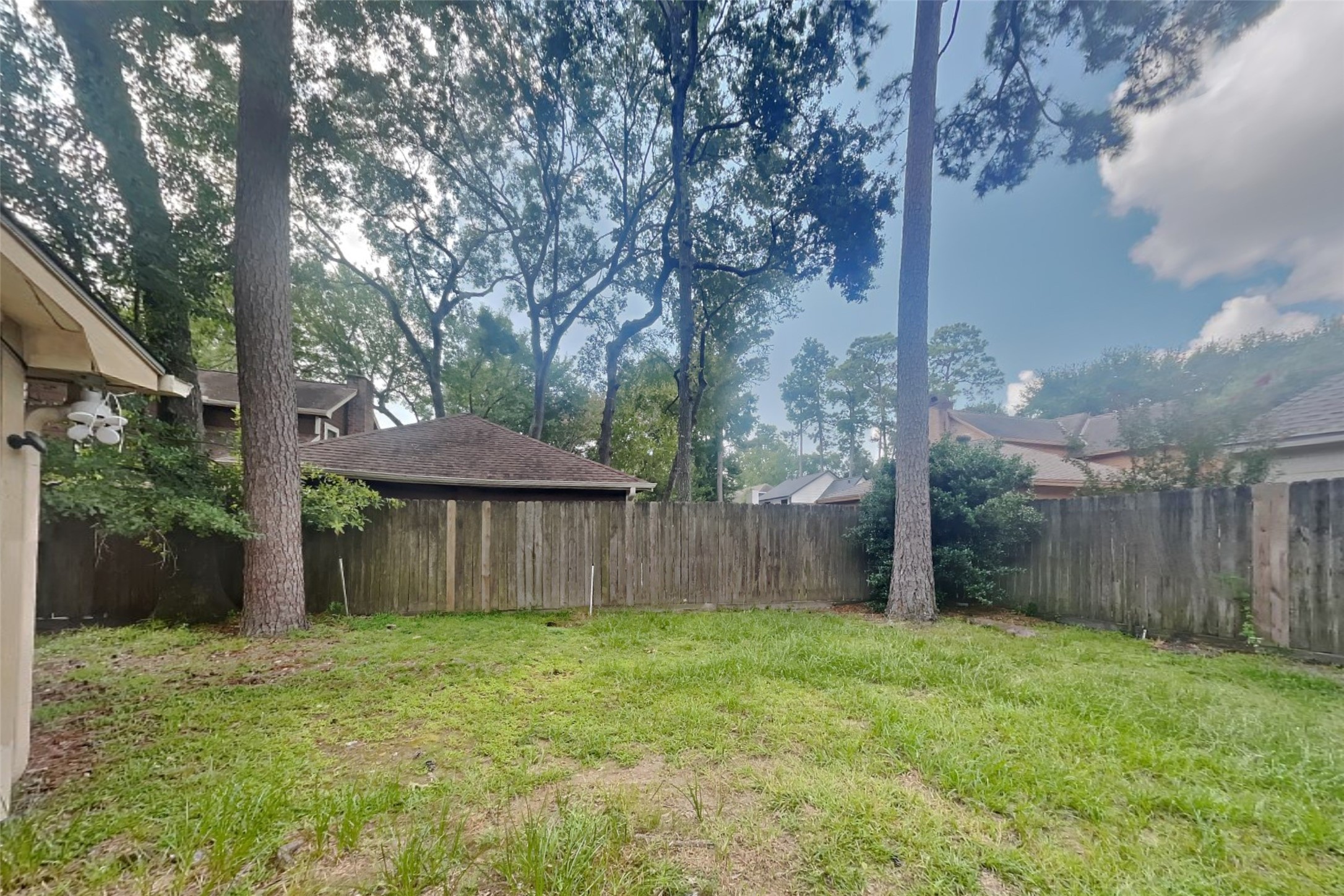 16915 Misty Creek Drive Property Photo 29