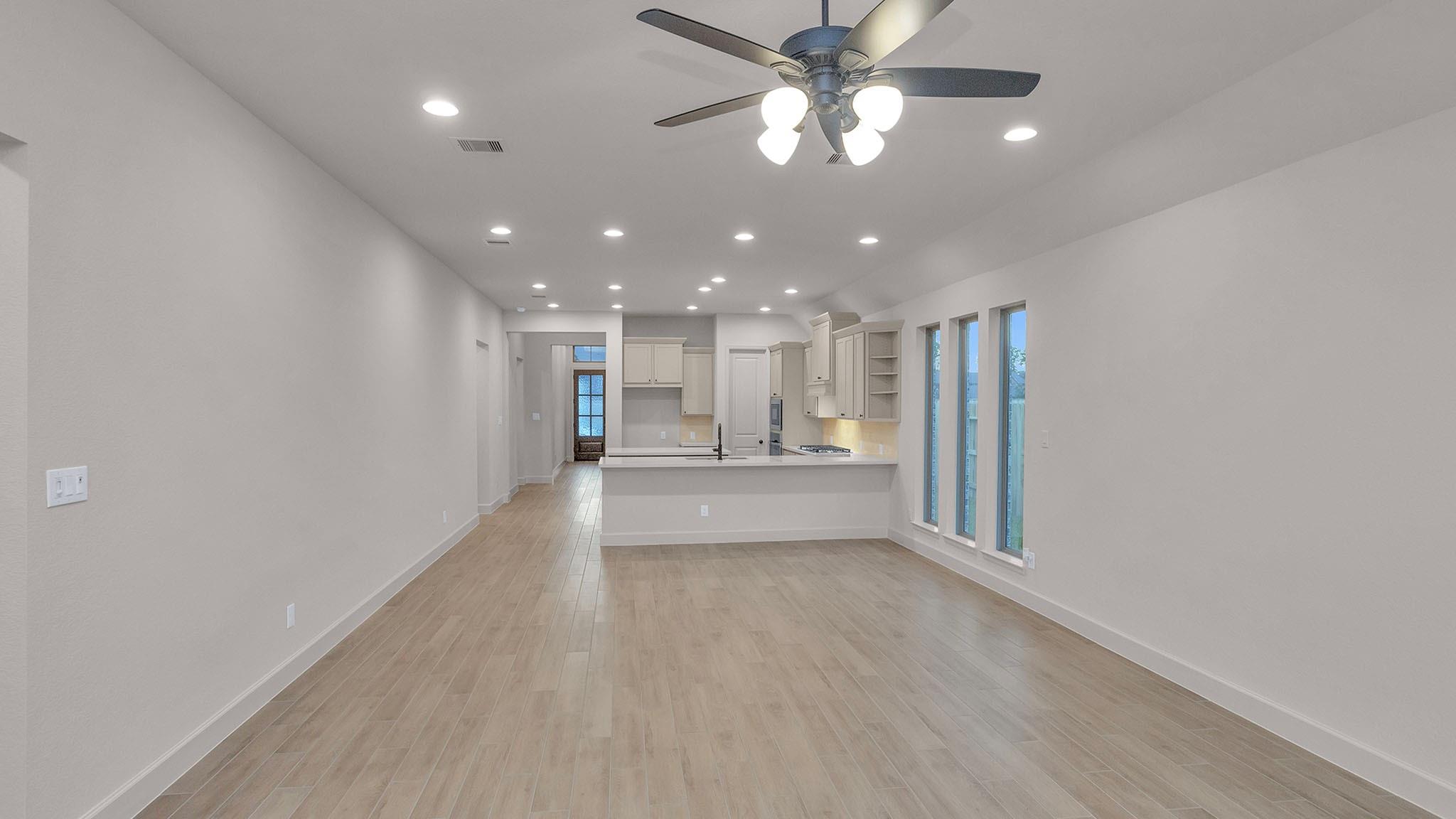 359 Mulberry Creek Street, Conroe Tx 77304 Property Photo 3