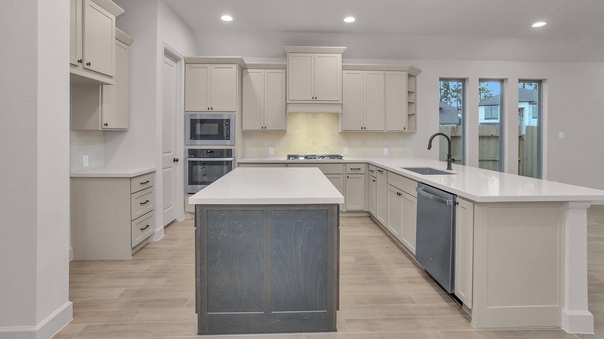 359 Mulberry Creek Street, Conroe Tx 77304 Property Photo 6
