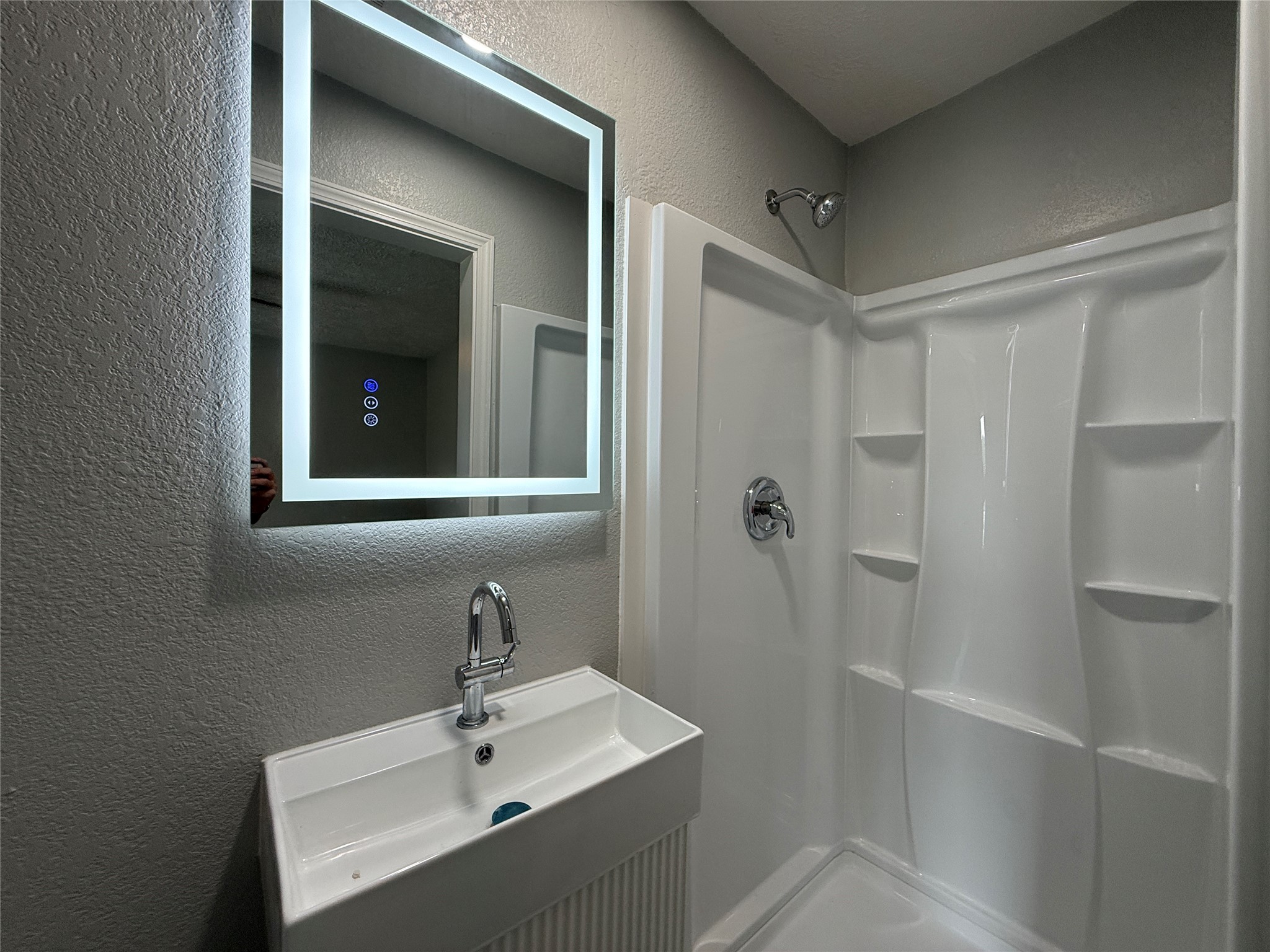 6811 Mike Street Property Photo 9