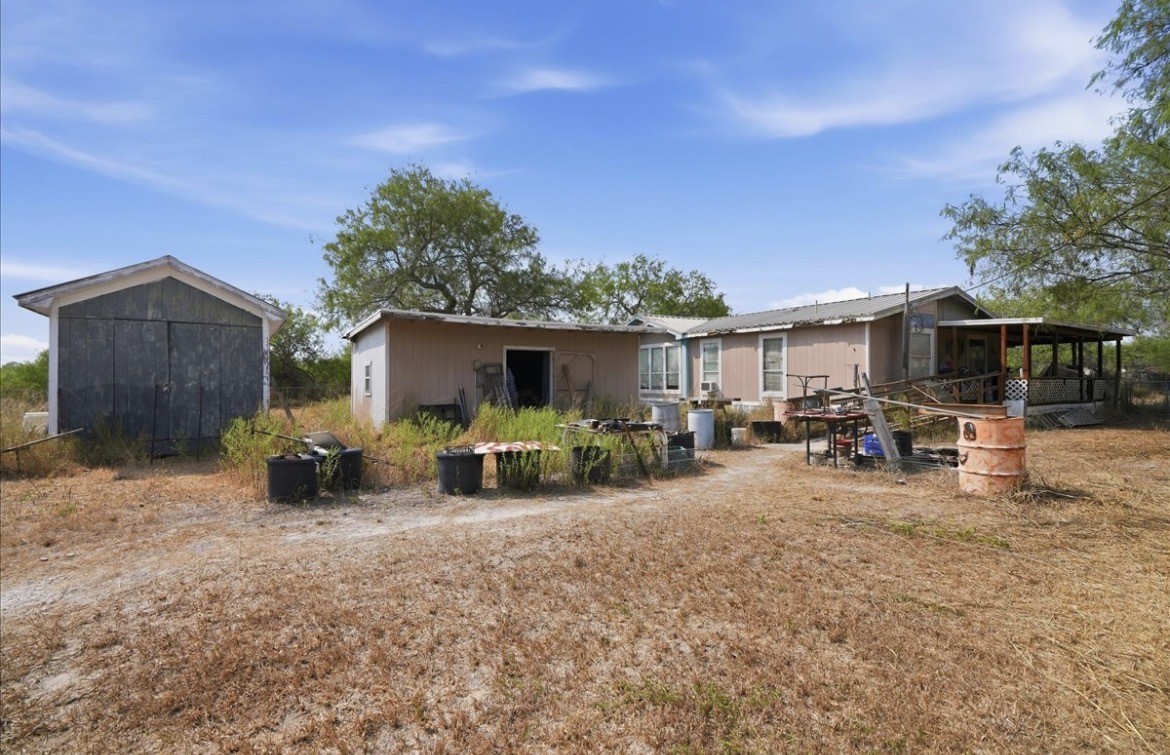 835 S County Road 1132 Property Photo 5