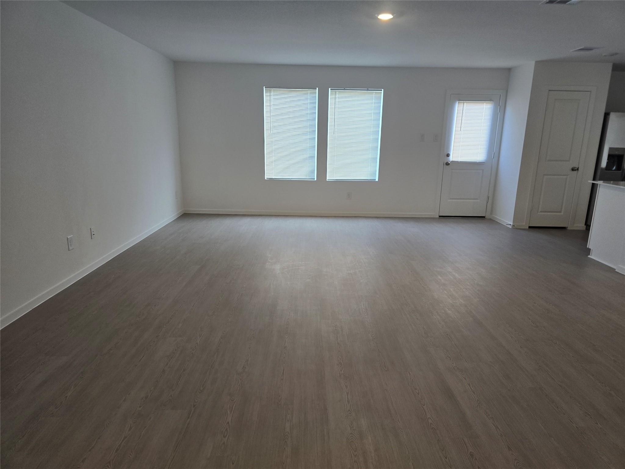 25560 Blossom Court Property Photo 5