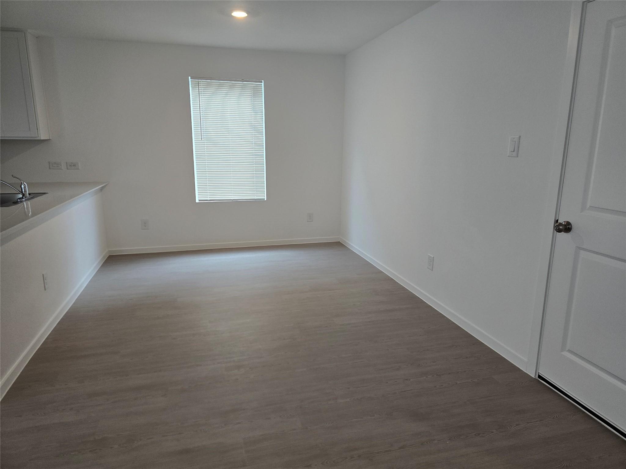 25560 Blossom Court Property Photo 7