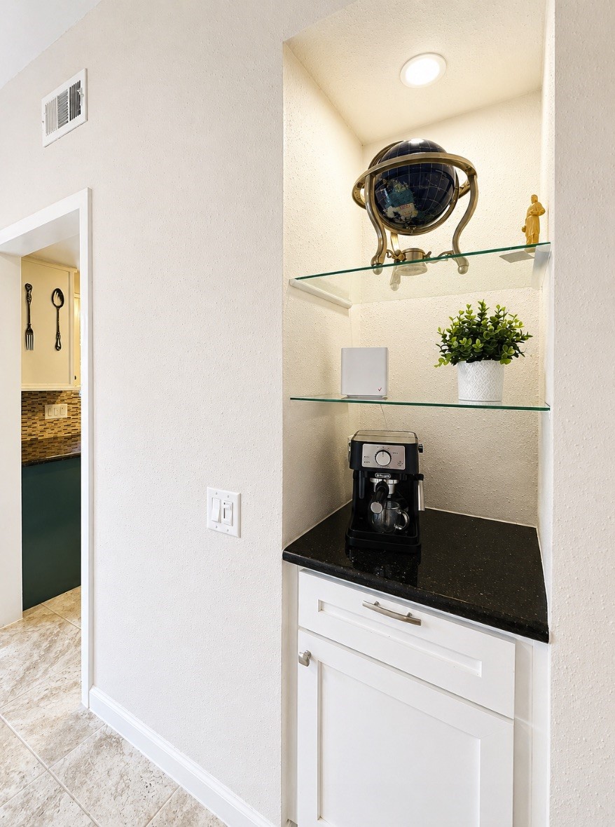 11710 Southlake Drive 47 Property Photo 6