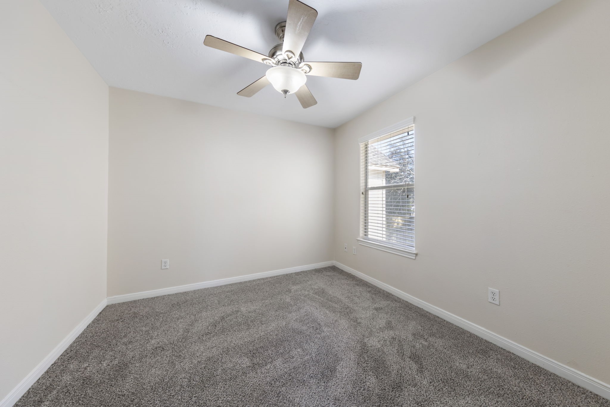 614 Foster Street Property Photo 15