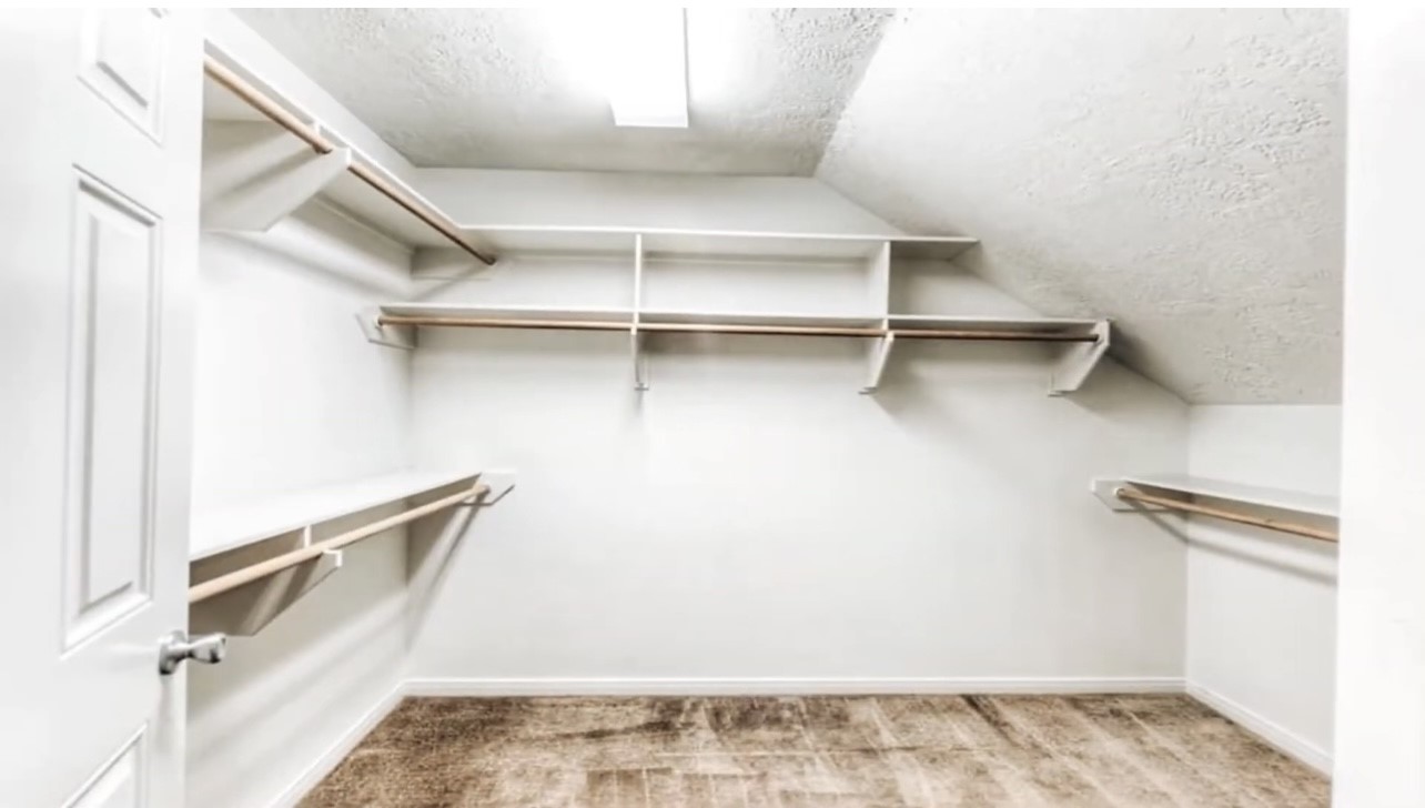 614 Foster Street Property Photo 18