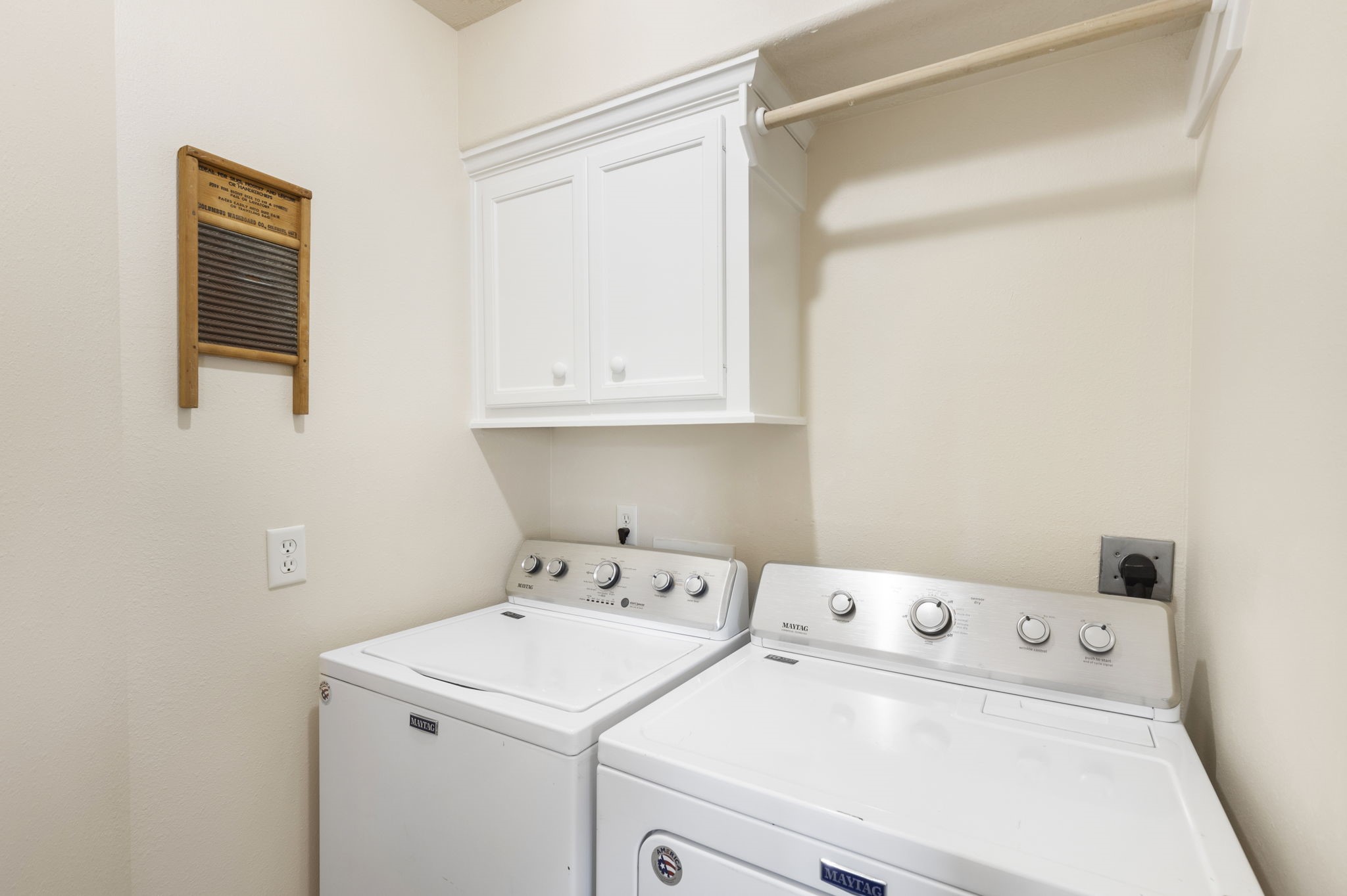 614 Foster Street Property Photo 21