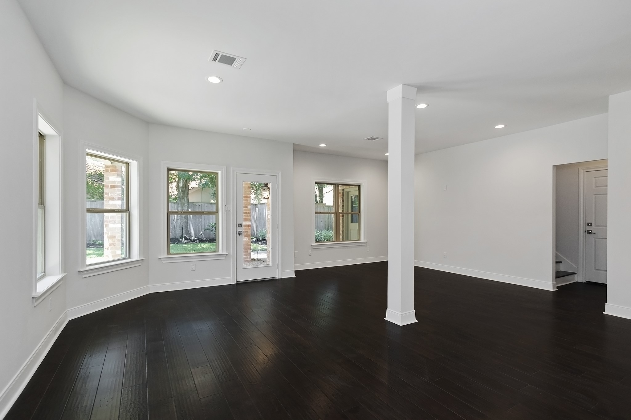 810 Herdsman Drive Property Photo 10