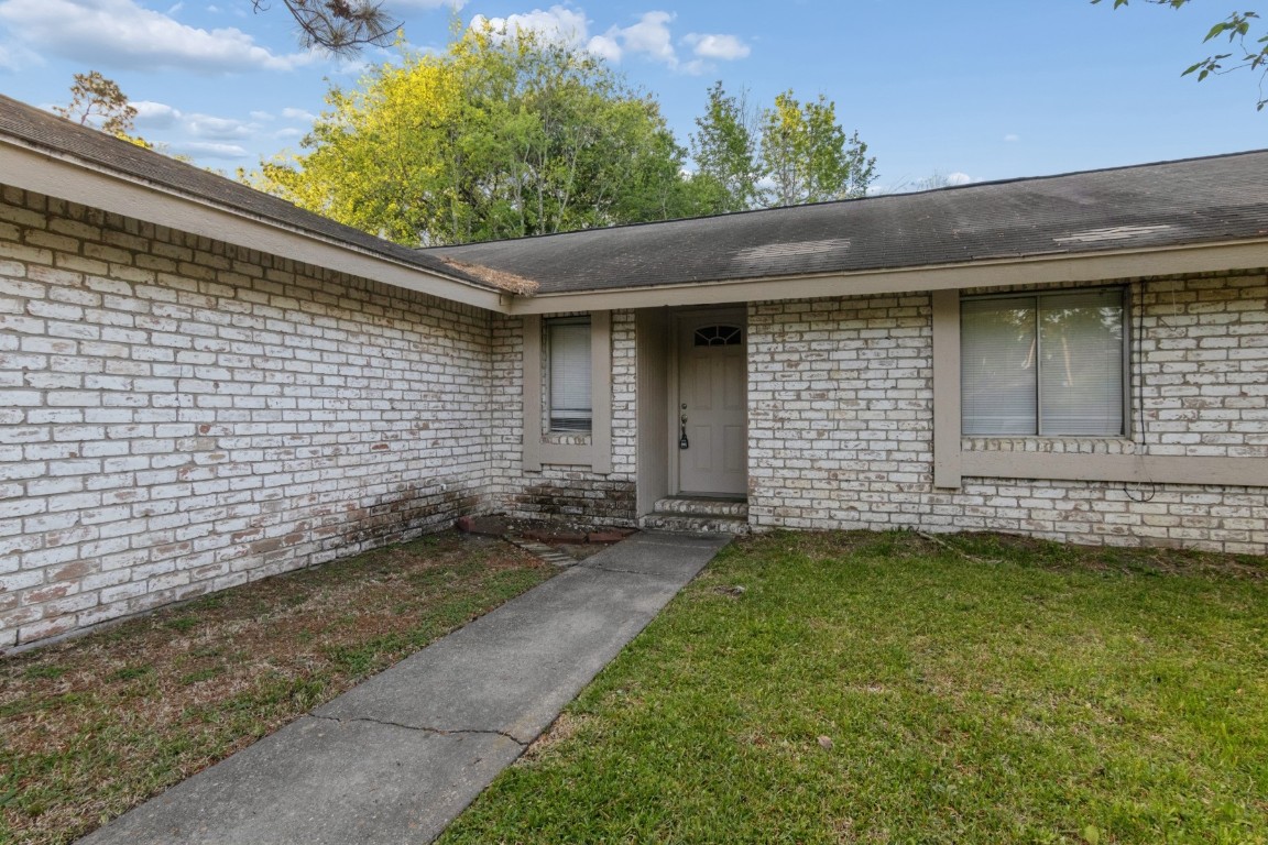 4425 Algernon Drive Property Photo 3