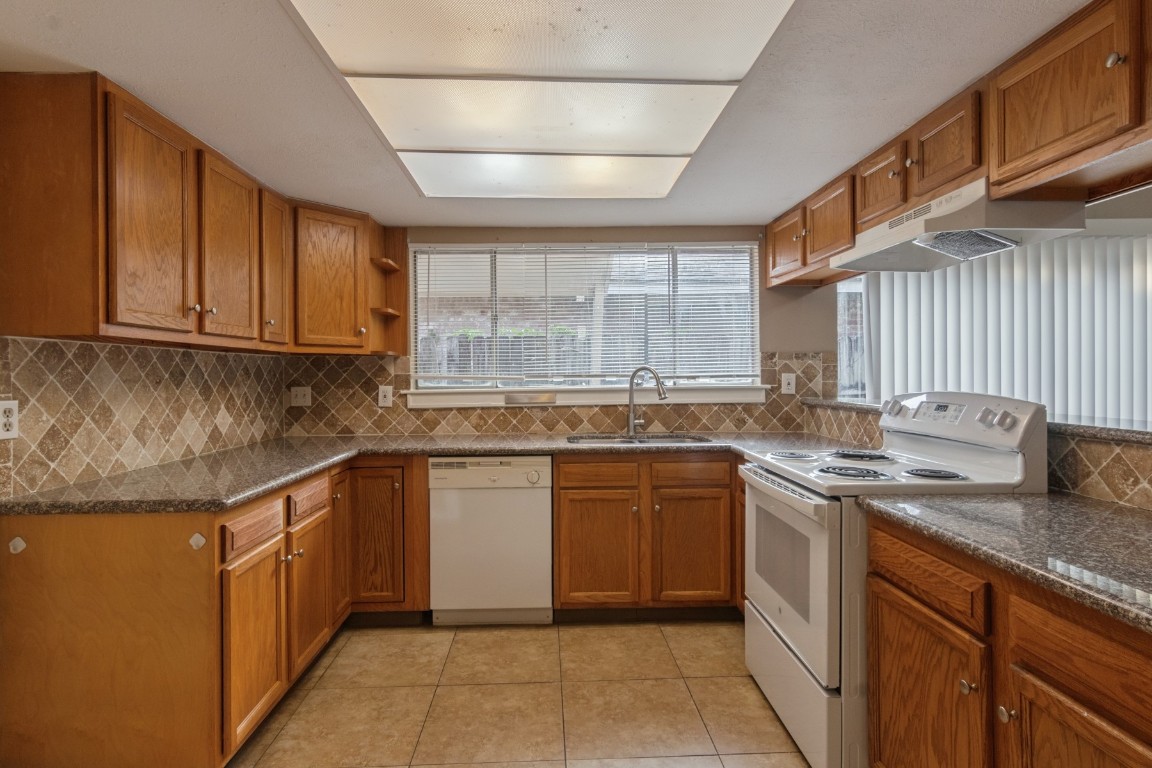 4425 Algernon Drive Property Photo 9