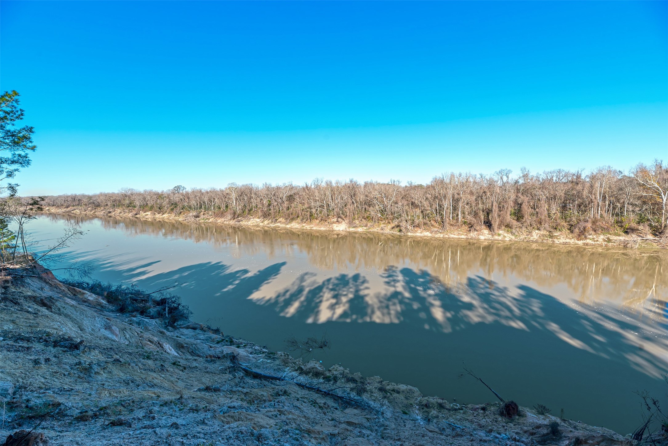 898 Taylor Lake Road Property Photo 2