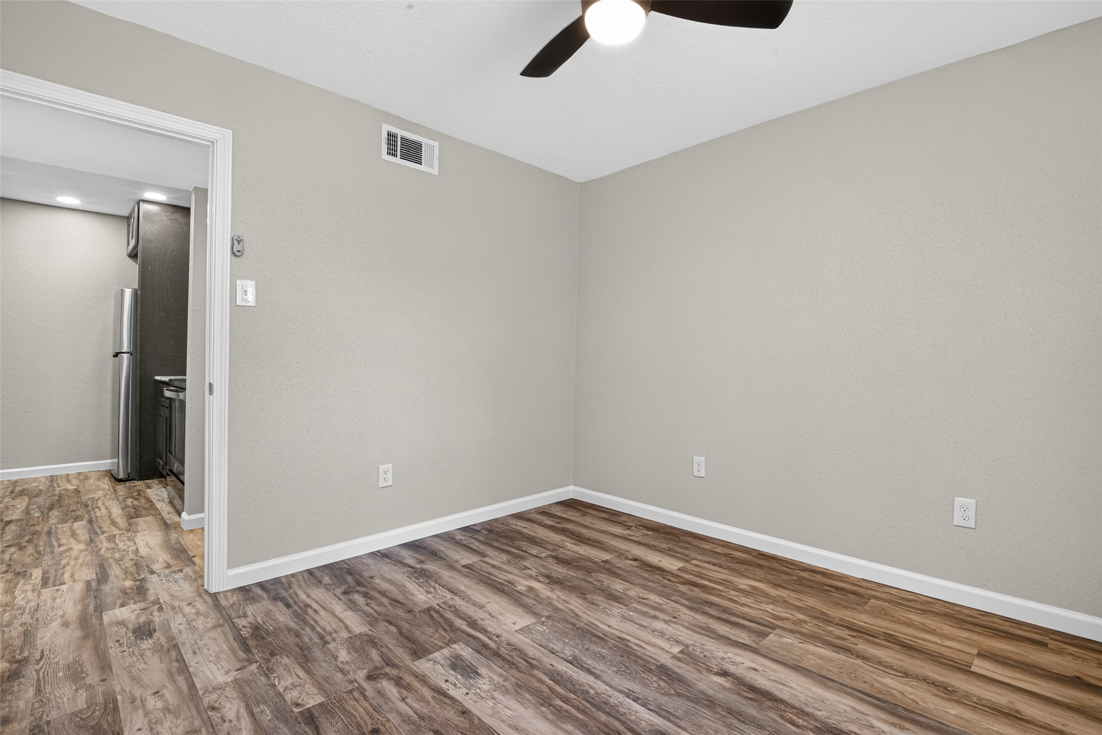 1516 Bay Area Boulevard S15 Property Photo 23