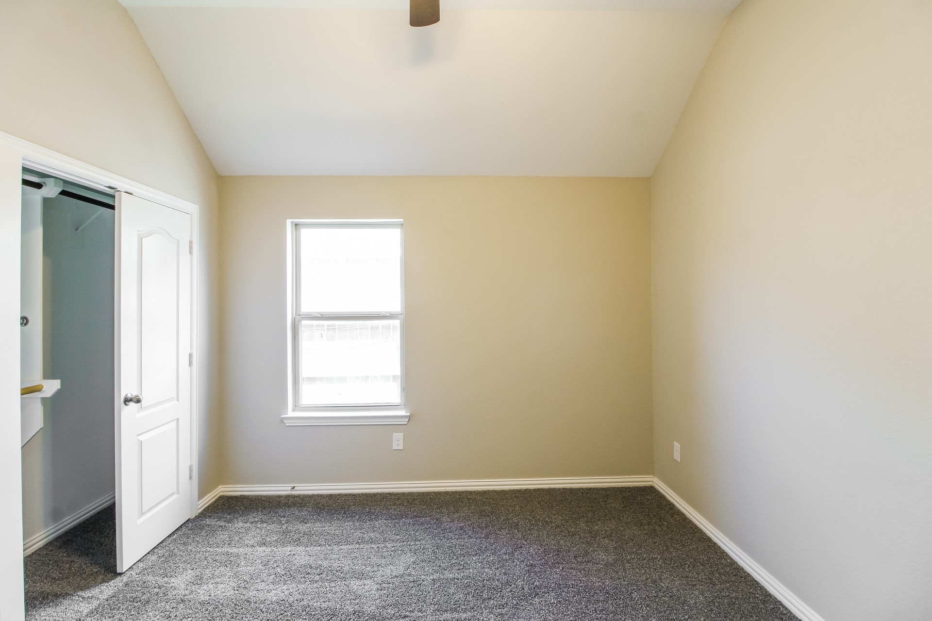 12519 Tamaron Drive Property Photo 10