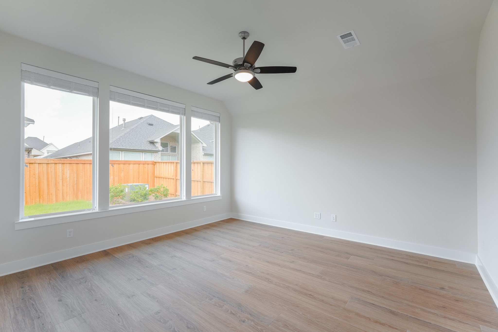 28156 Graywood Drive Property Photo 14