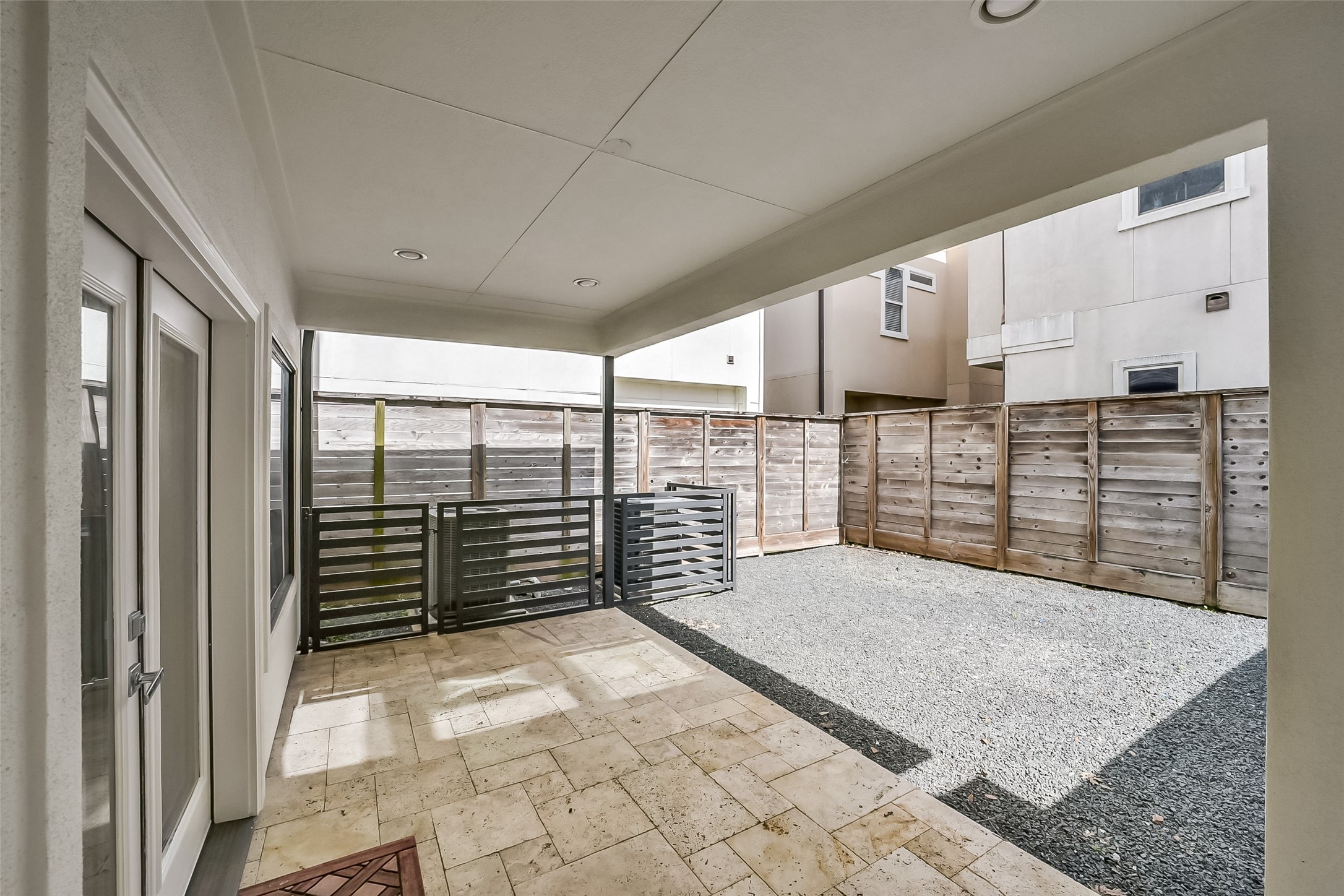 716 W Drew Street Property Photo 12