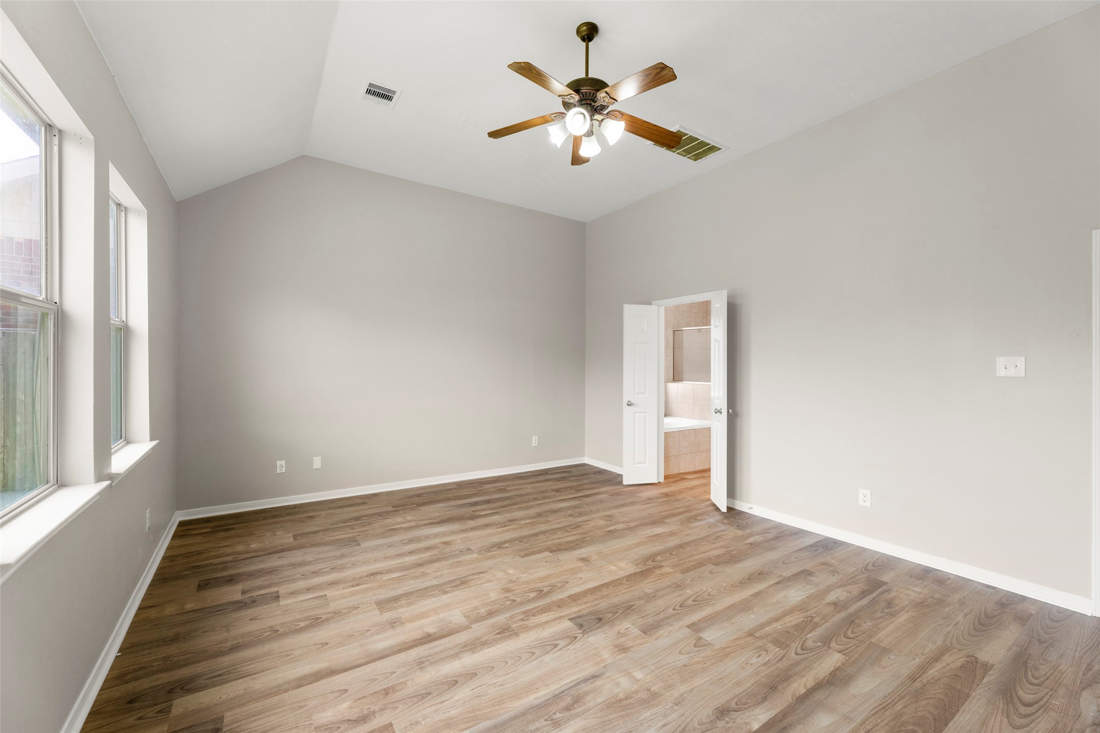 8911 Willow Wind Lane Property Photo 22