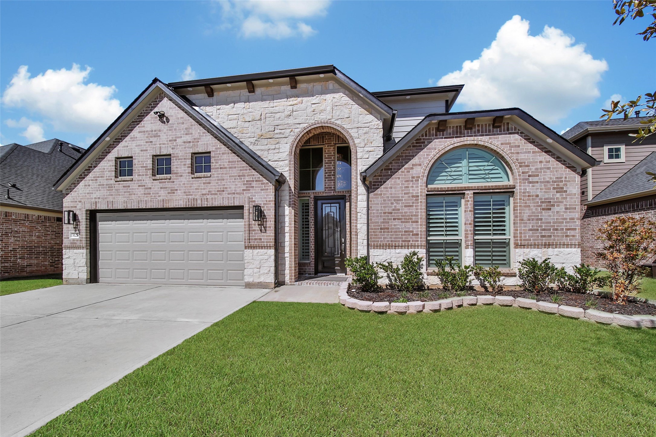 3127 Red Buckeye Lane Property Photo 2