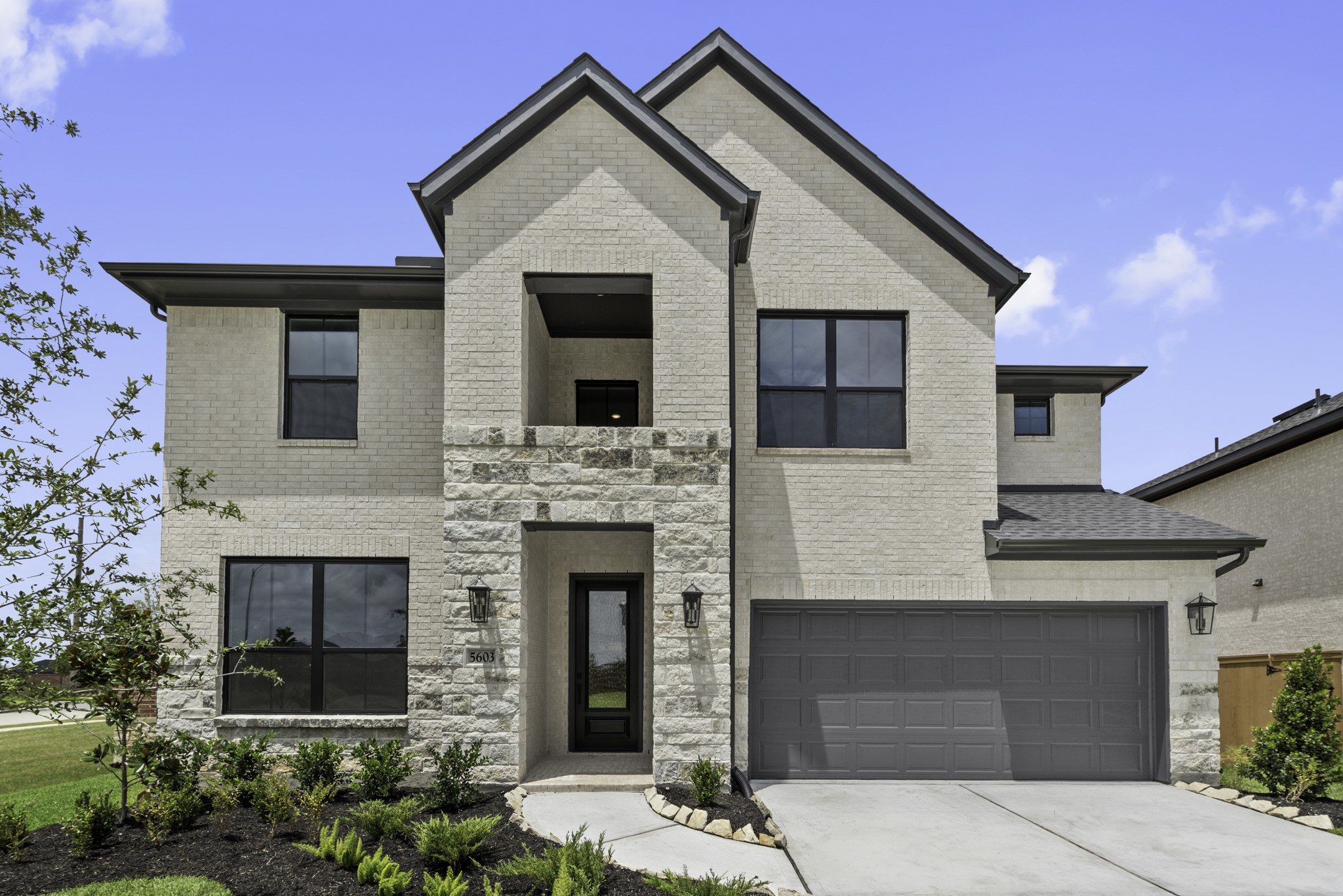 5603 Sandcastle Ridge Drive Property Photo 1