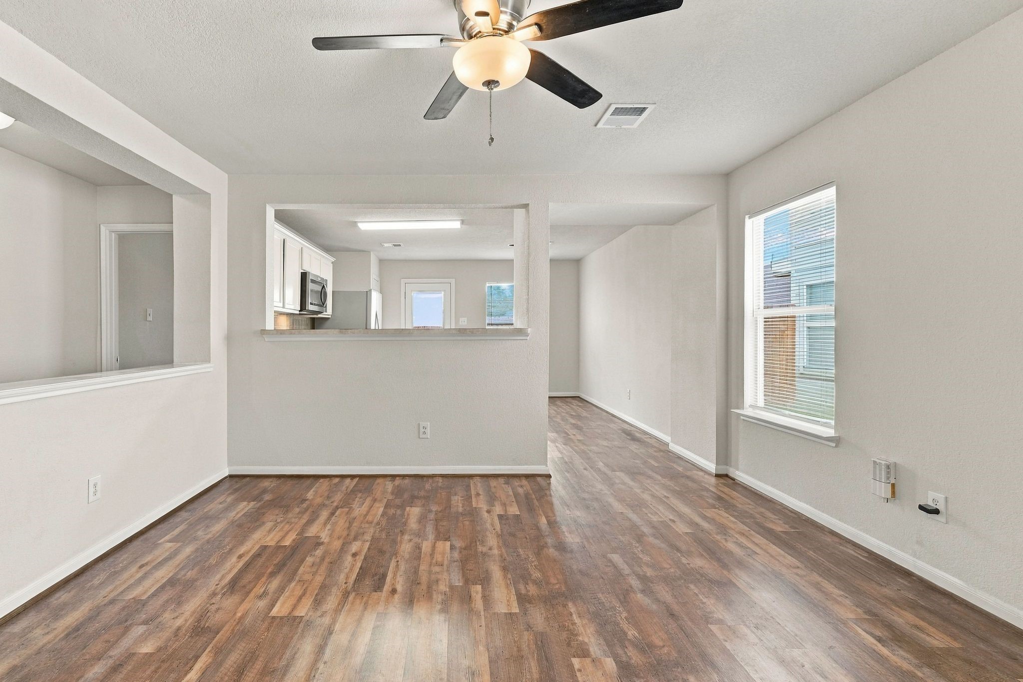 3006 Rustling Chestnut Street Property Photo 9