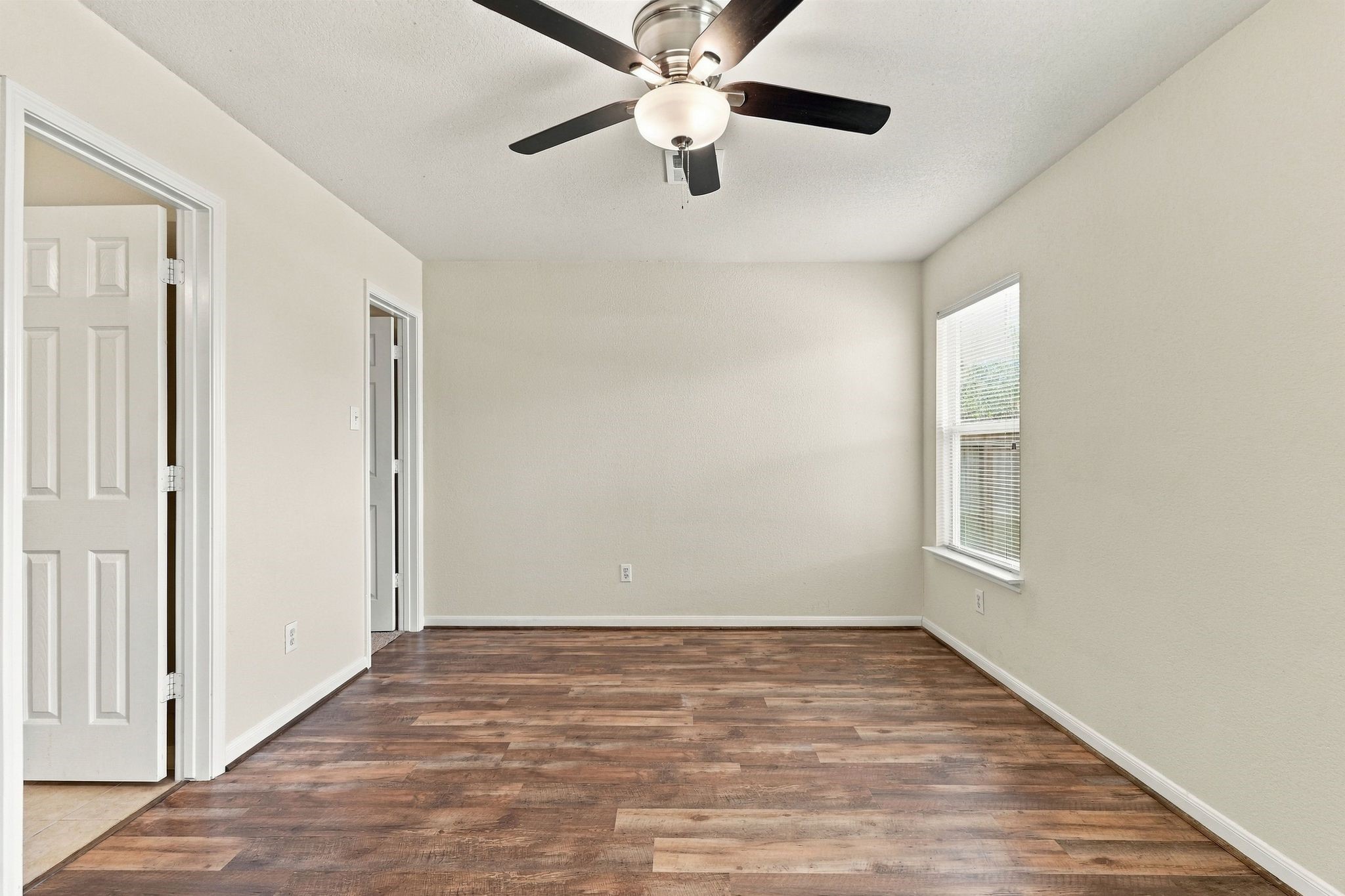 3006 Rustling Chestnut Street Property Photo 19